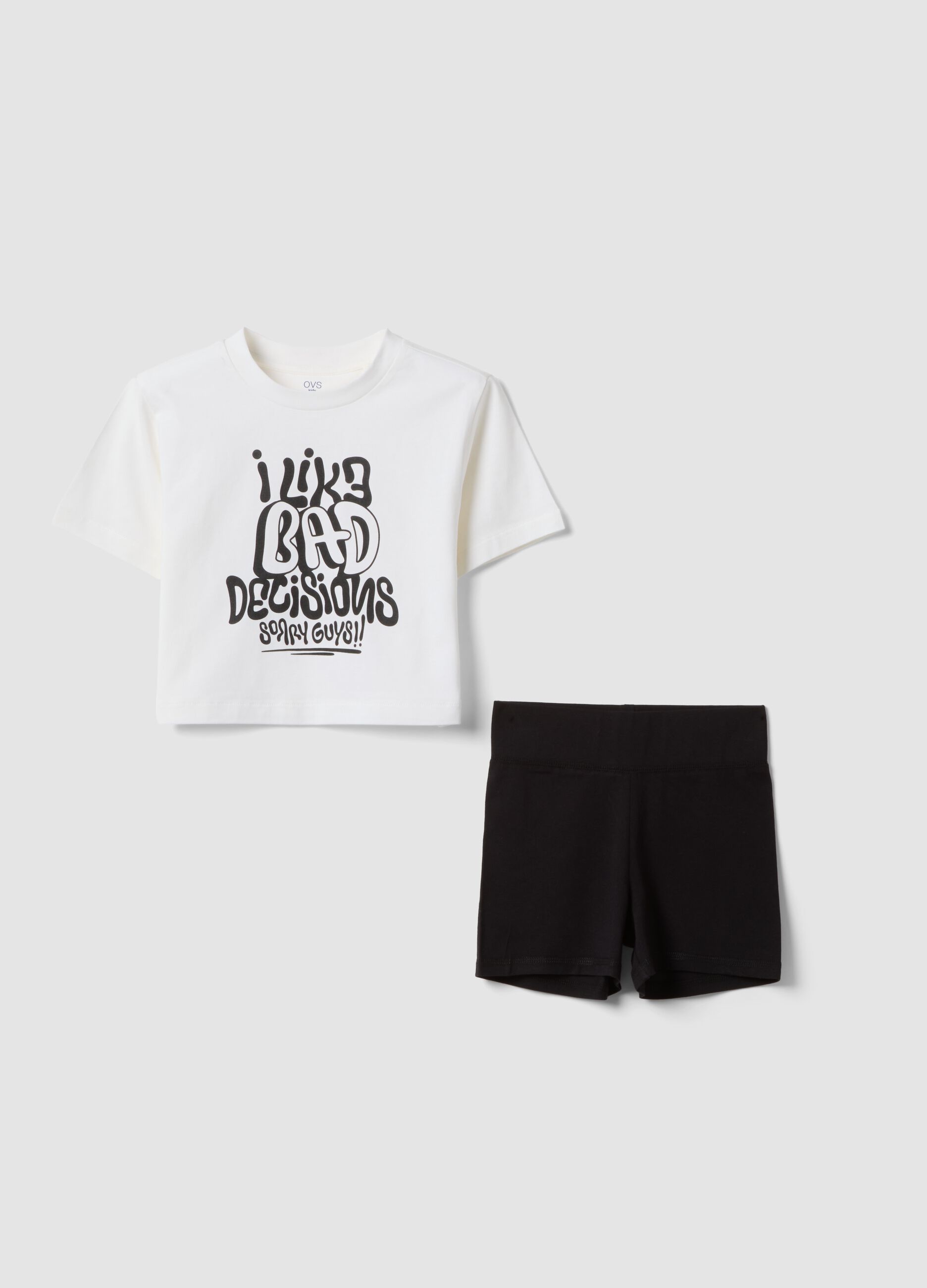 White organic cotton set with T-shirt and shorts