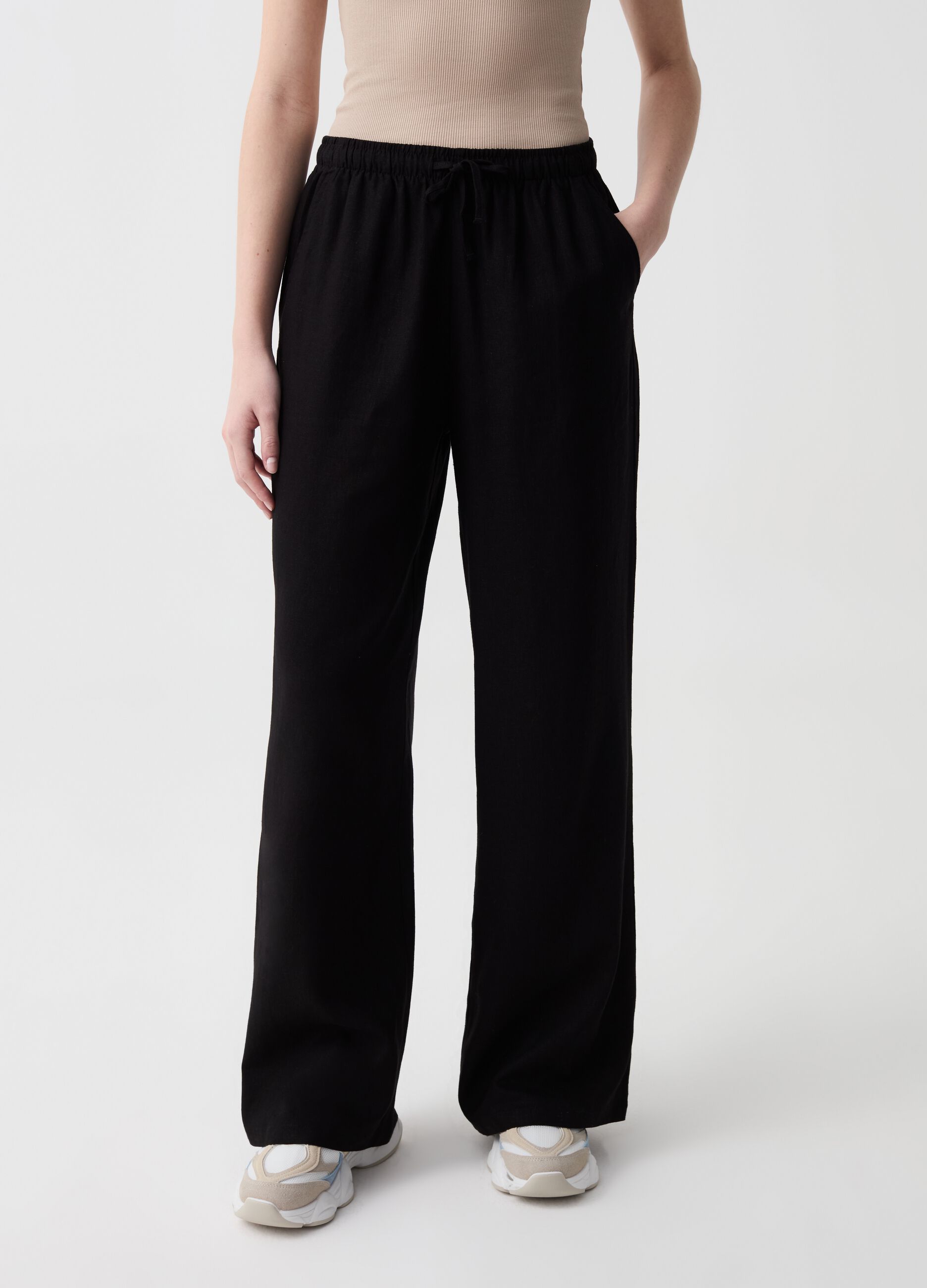 Relaxed-fit trousers in linen and viscose
