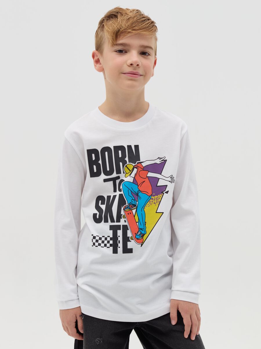 T-shirt with long sleeves and "Born to Skate” print_0