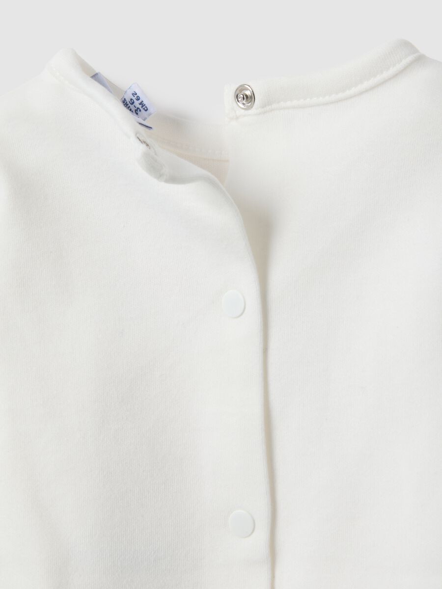 White pure cotton baby top regular fit with designs_3