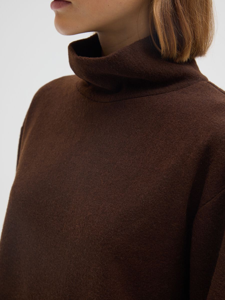 Brauner Rollkragenpullover im Regular Fit_3