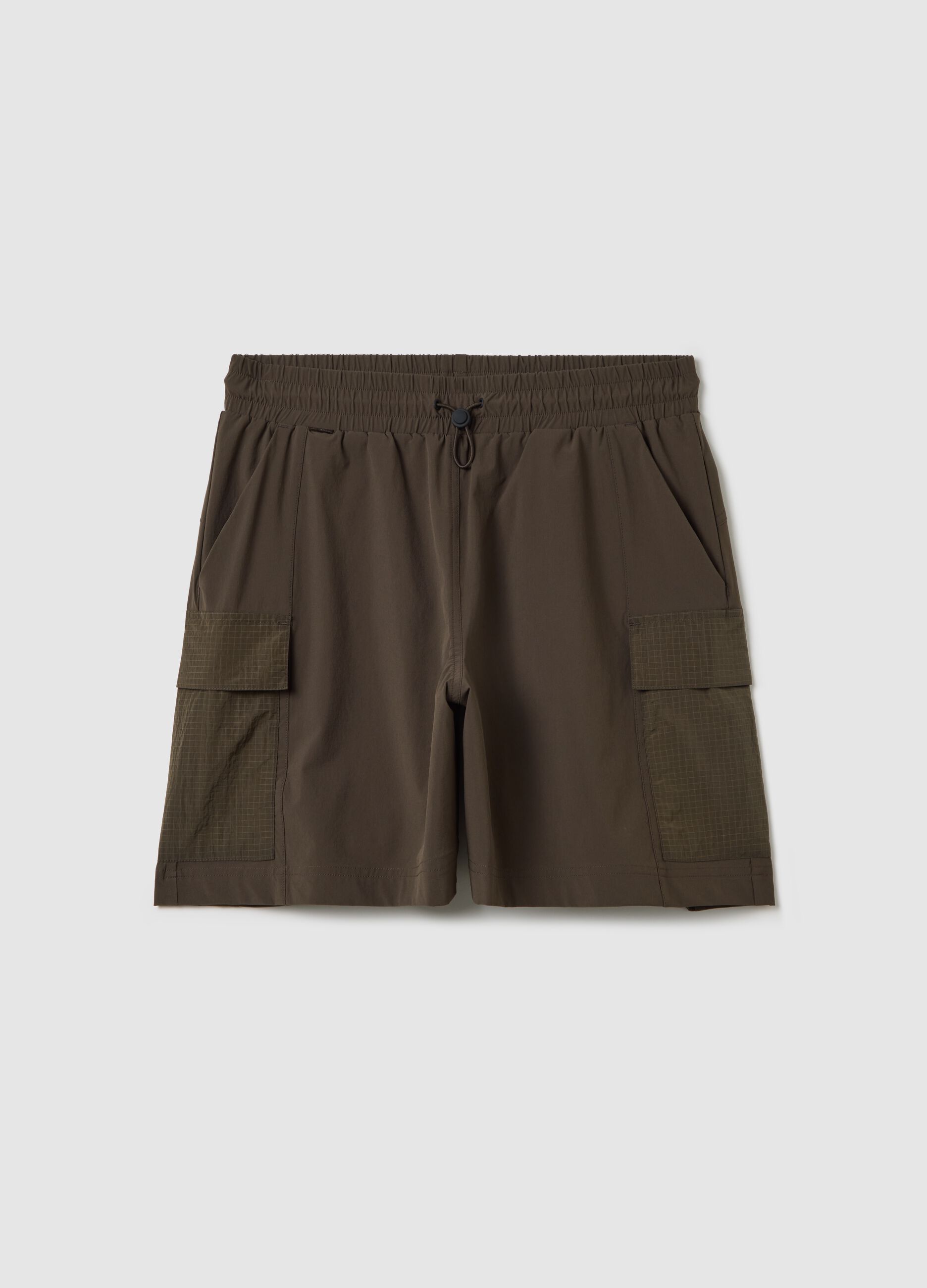 Braune Fitness-Shorts mit Netz-Eins&auml;tzen