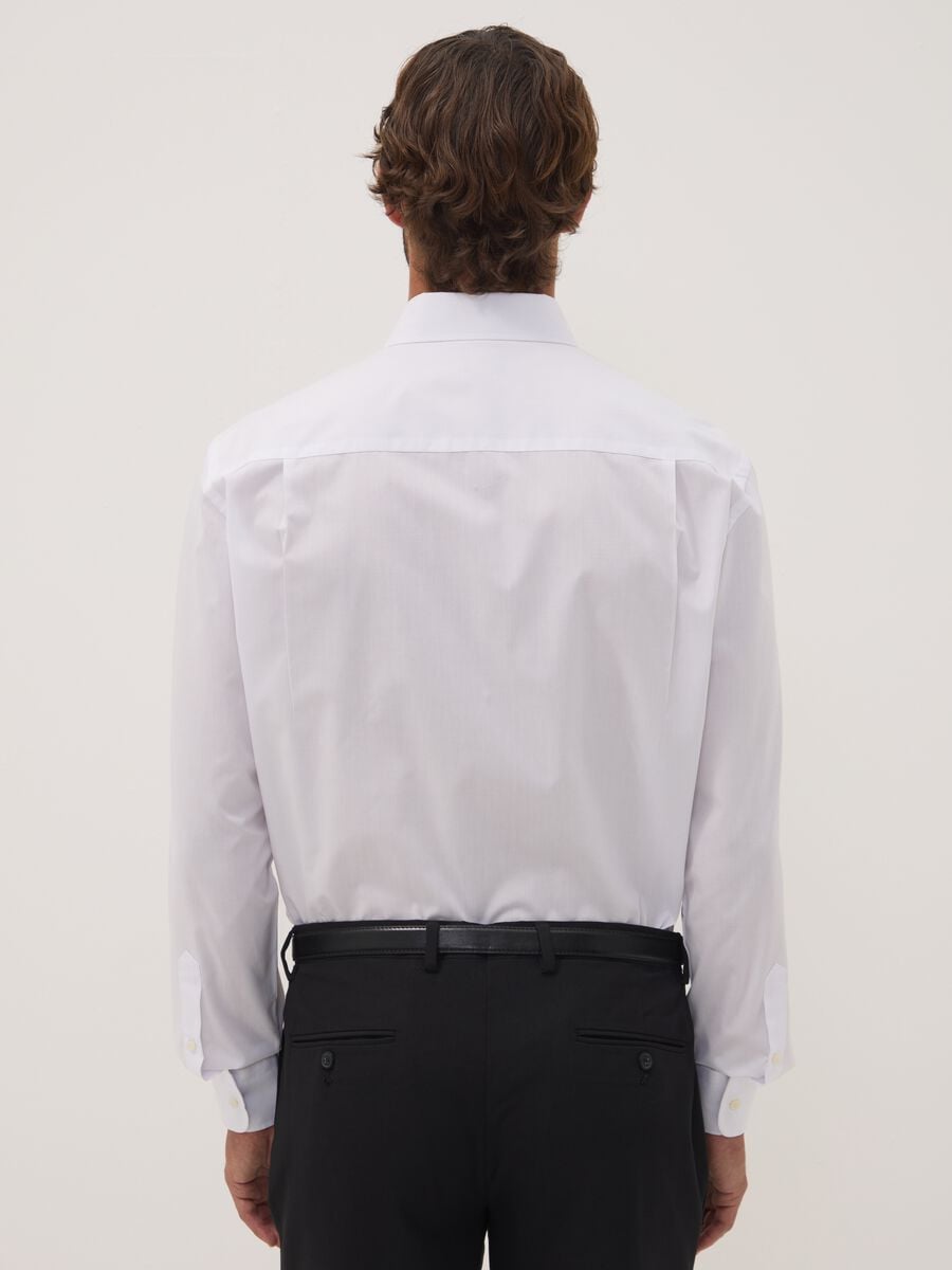 White regular-fit shirt with button-down collar, Easy Iron_3