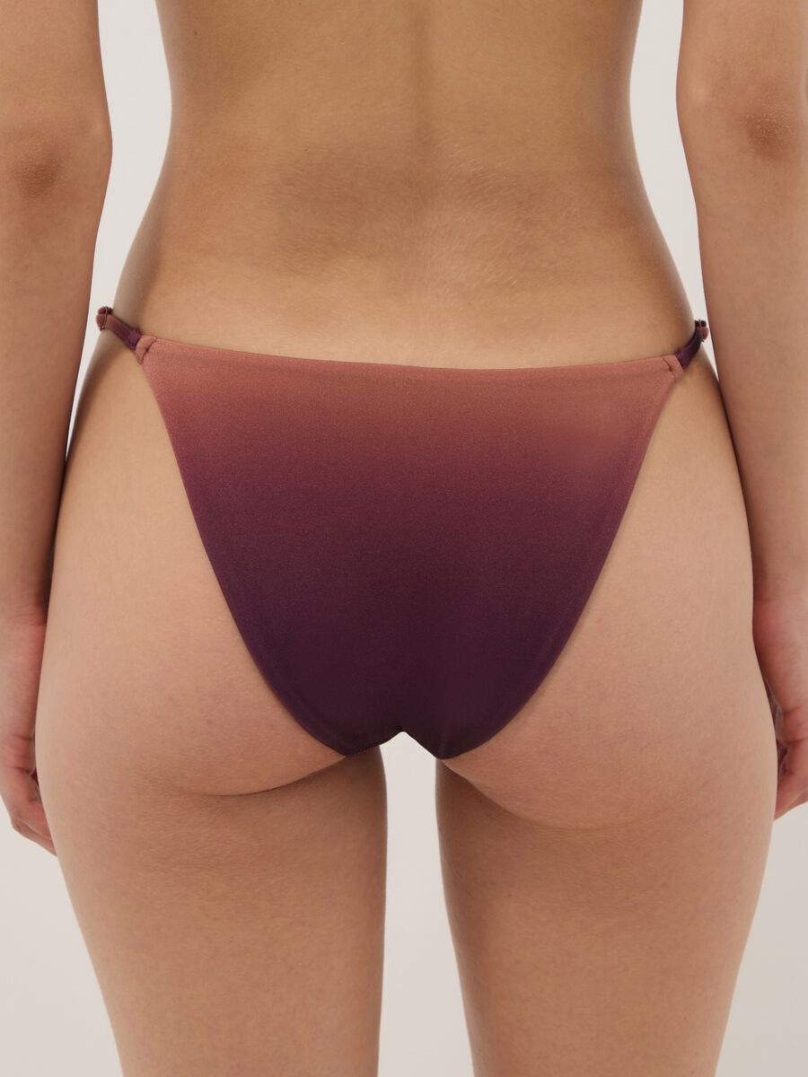 Braunes Bikinih&ouml;schen aus Stretchstoff mit Ombr&eacute;-Effekt_2