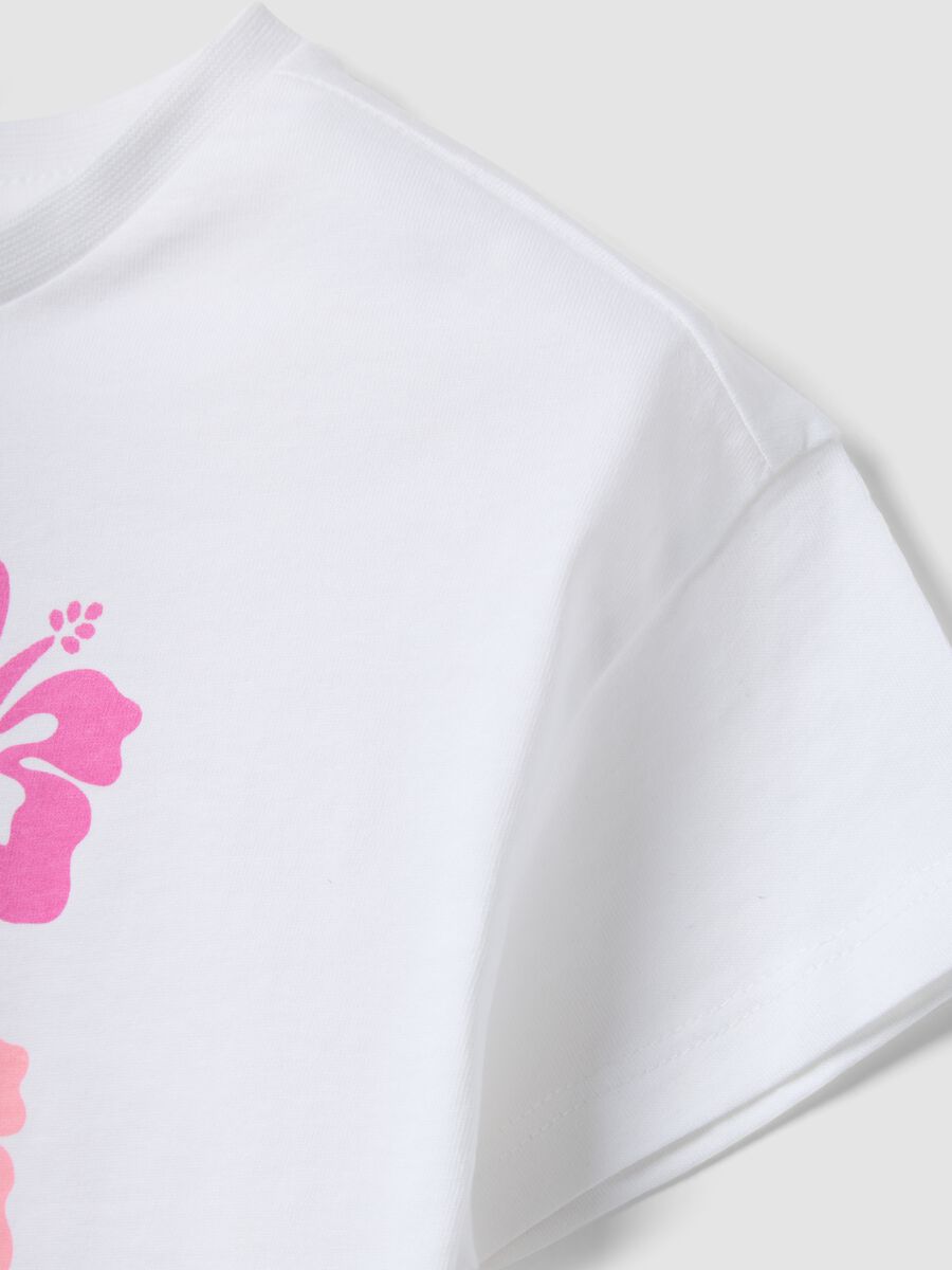 White pure cotton T-shirt with floral print and fringed hem_3