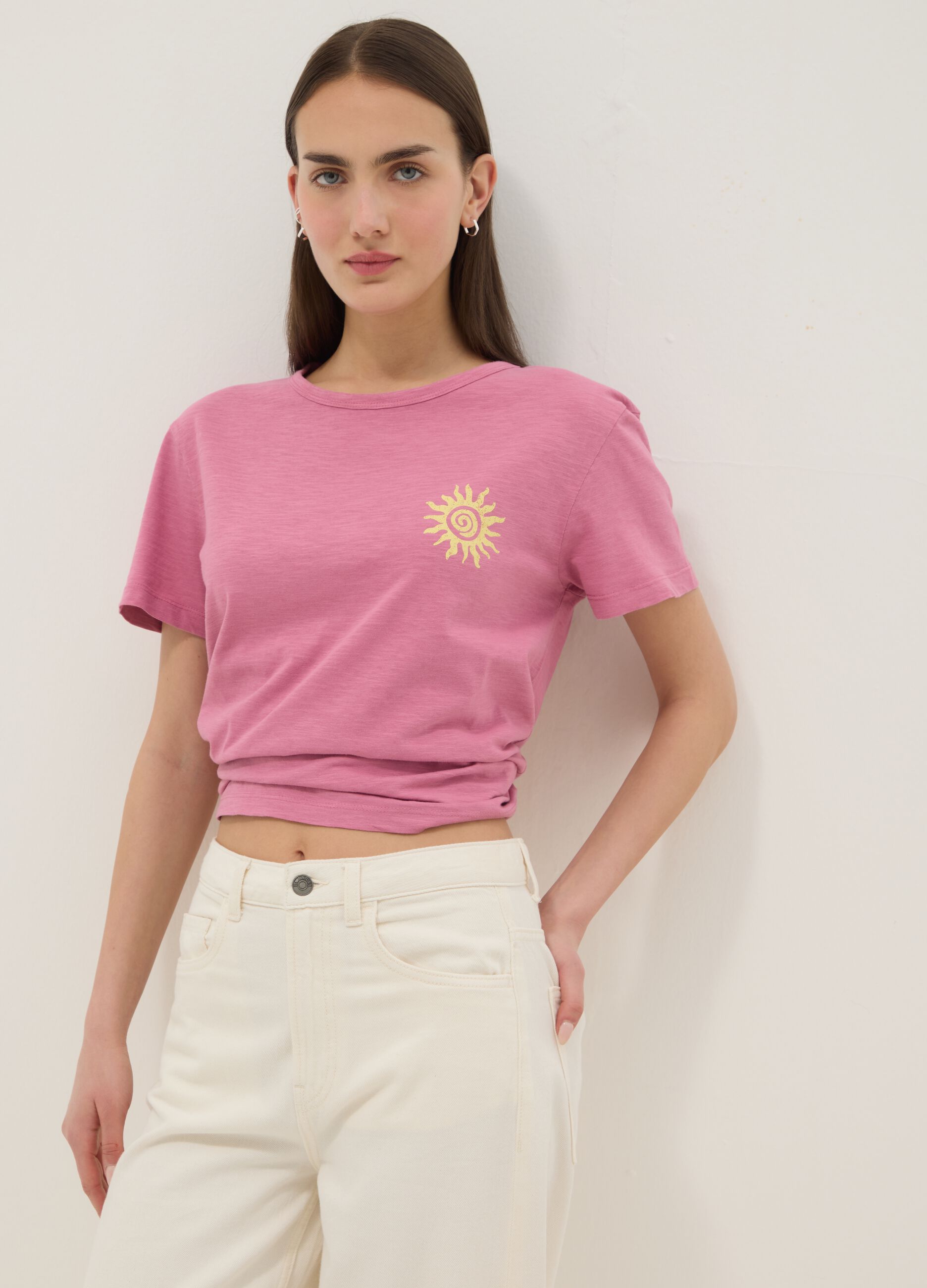 Rosa T-Shirt aus reiner Baumwolle im Relaxed Fit mit Sonnenprint