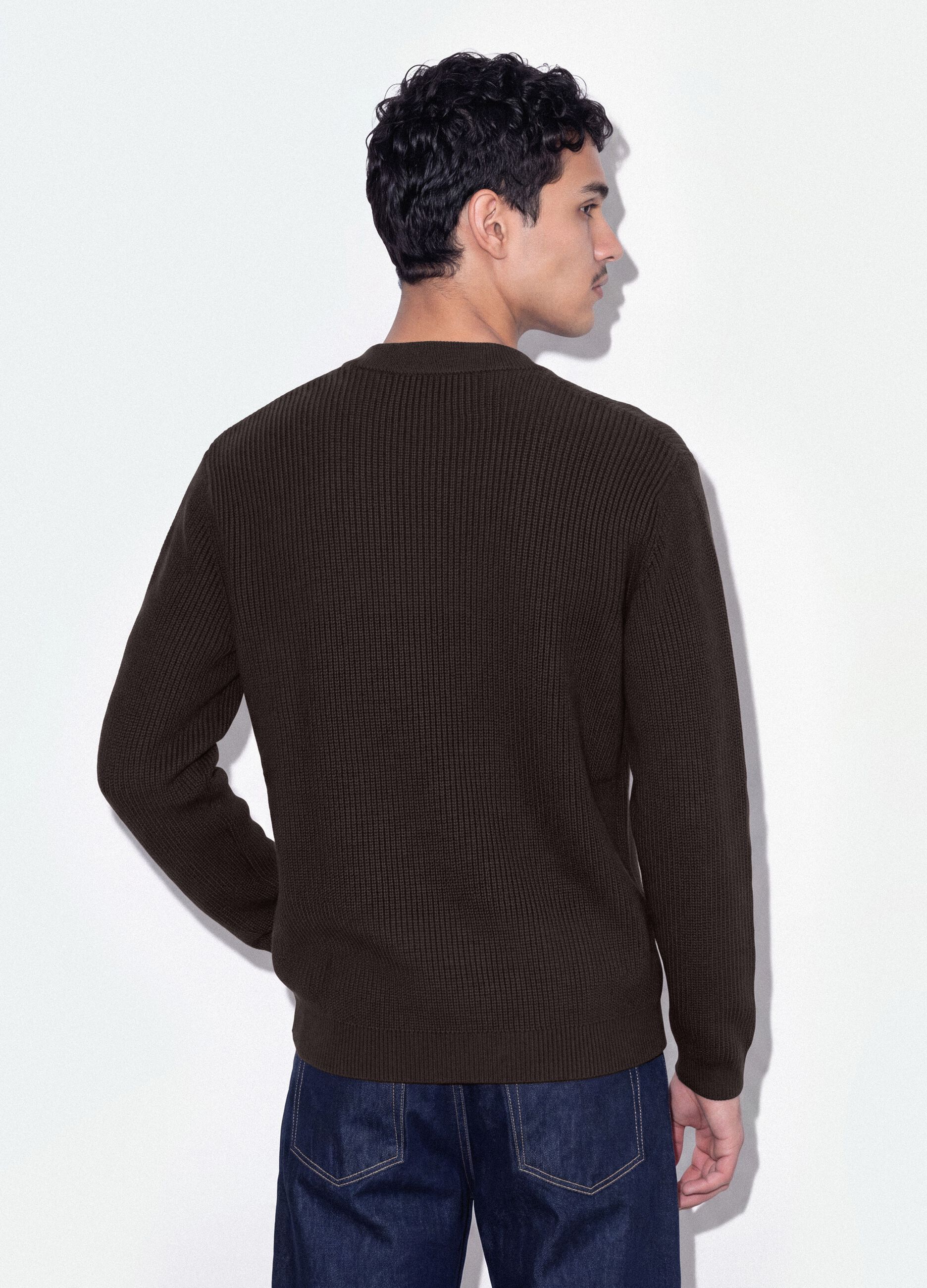 Brauner Pullover aus reiner Baumwolle mit Polokragen, Over-Fit