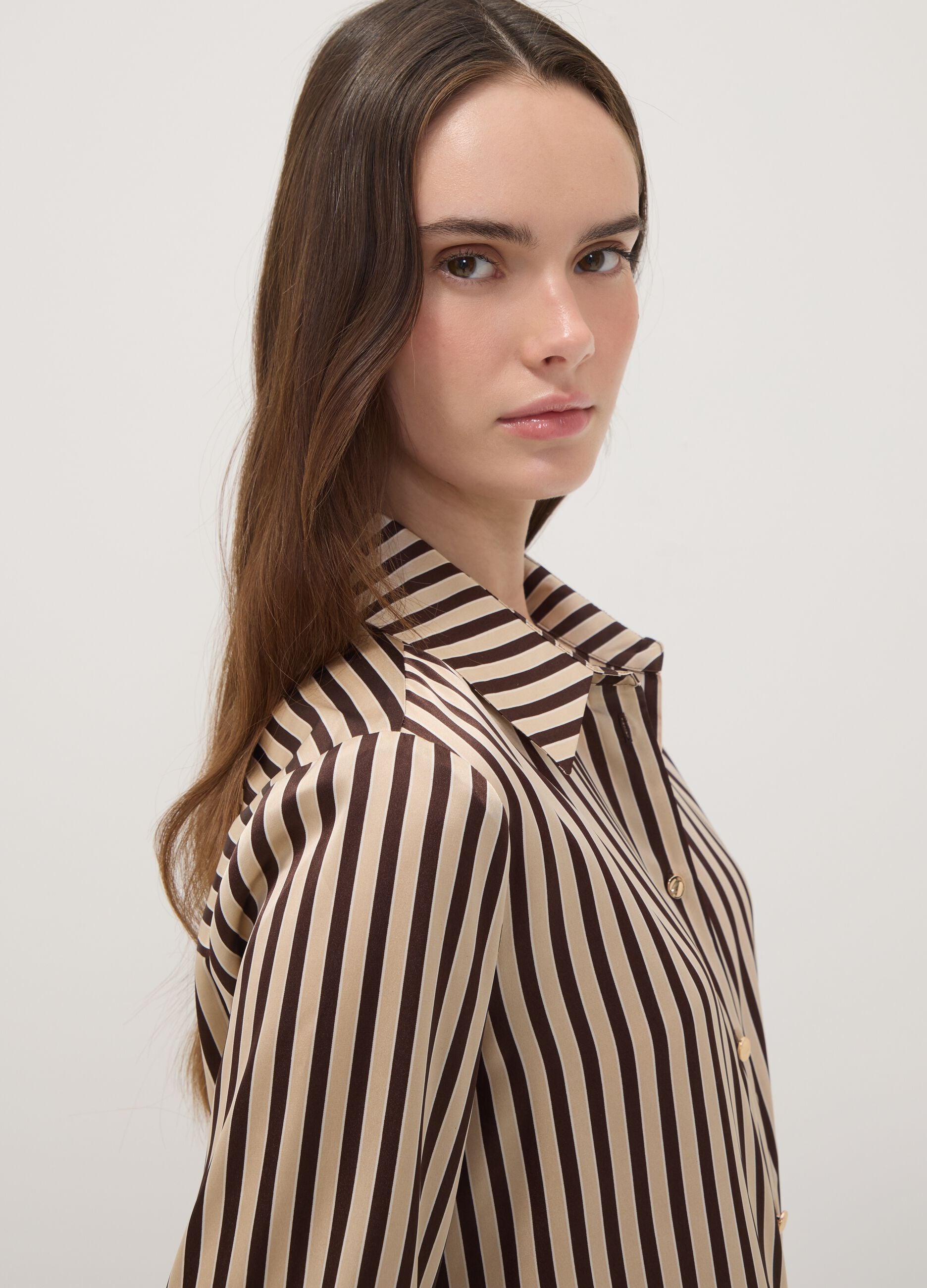 Yellow shirt with brown stripes in stretch fabric