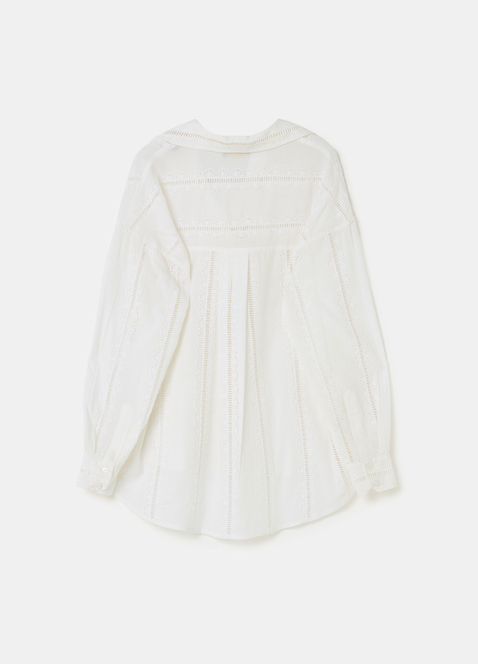 Oversized shirt with openwork details and broderie anglaise