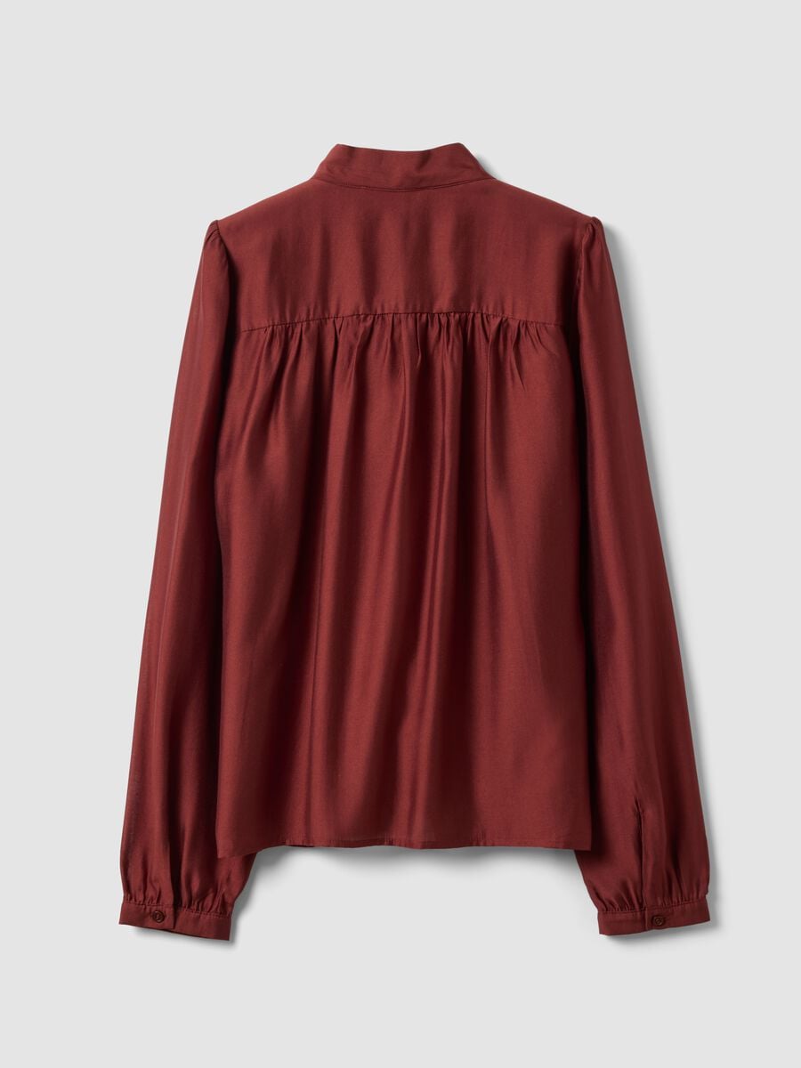 Rote Bluse aus Viskosemix mit Schluppe_2
