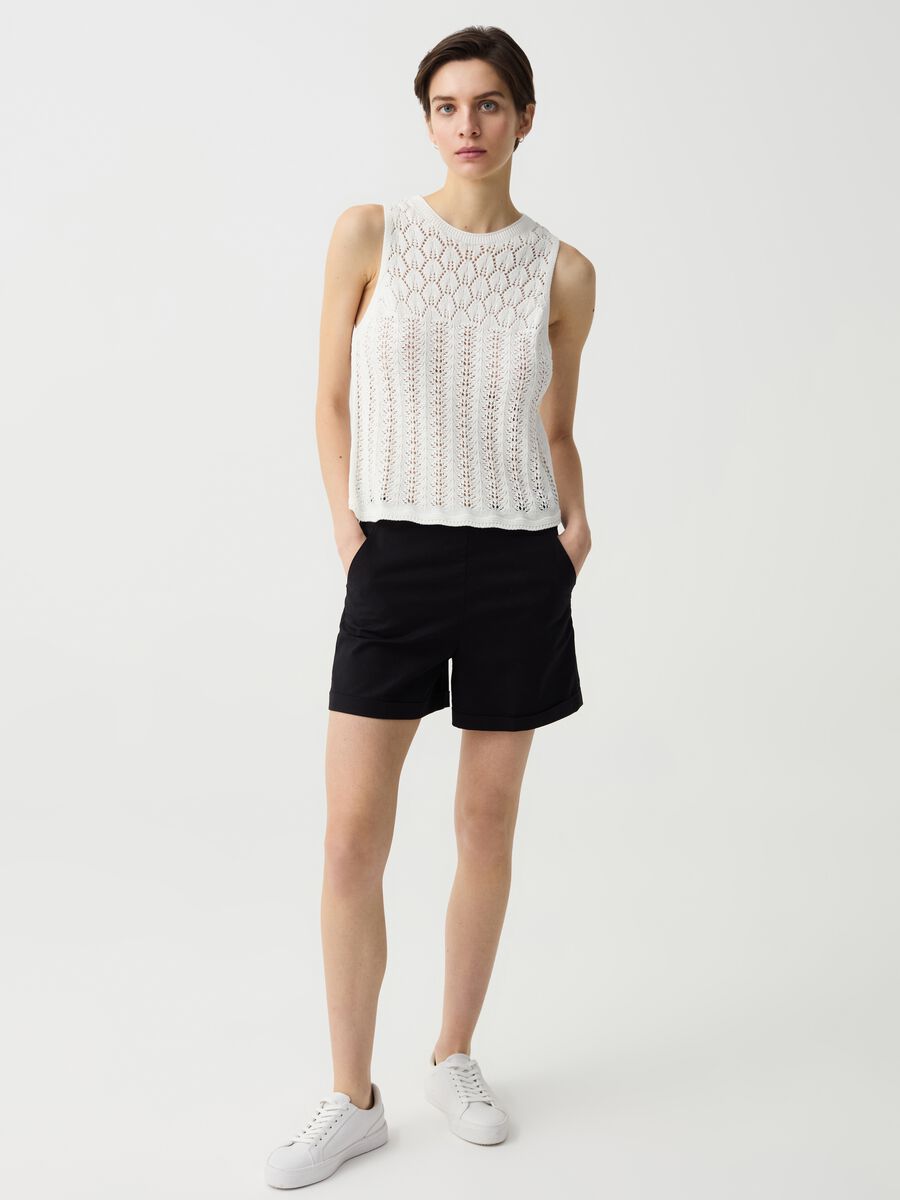 Stretch cotton shorts with turn-ups_0