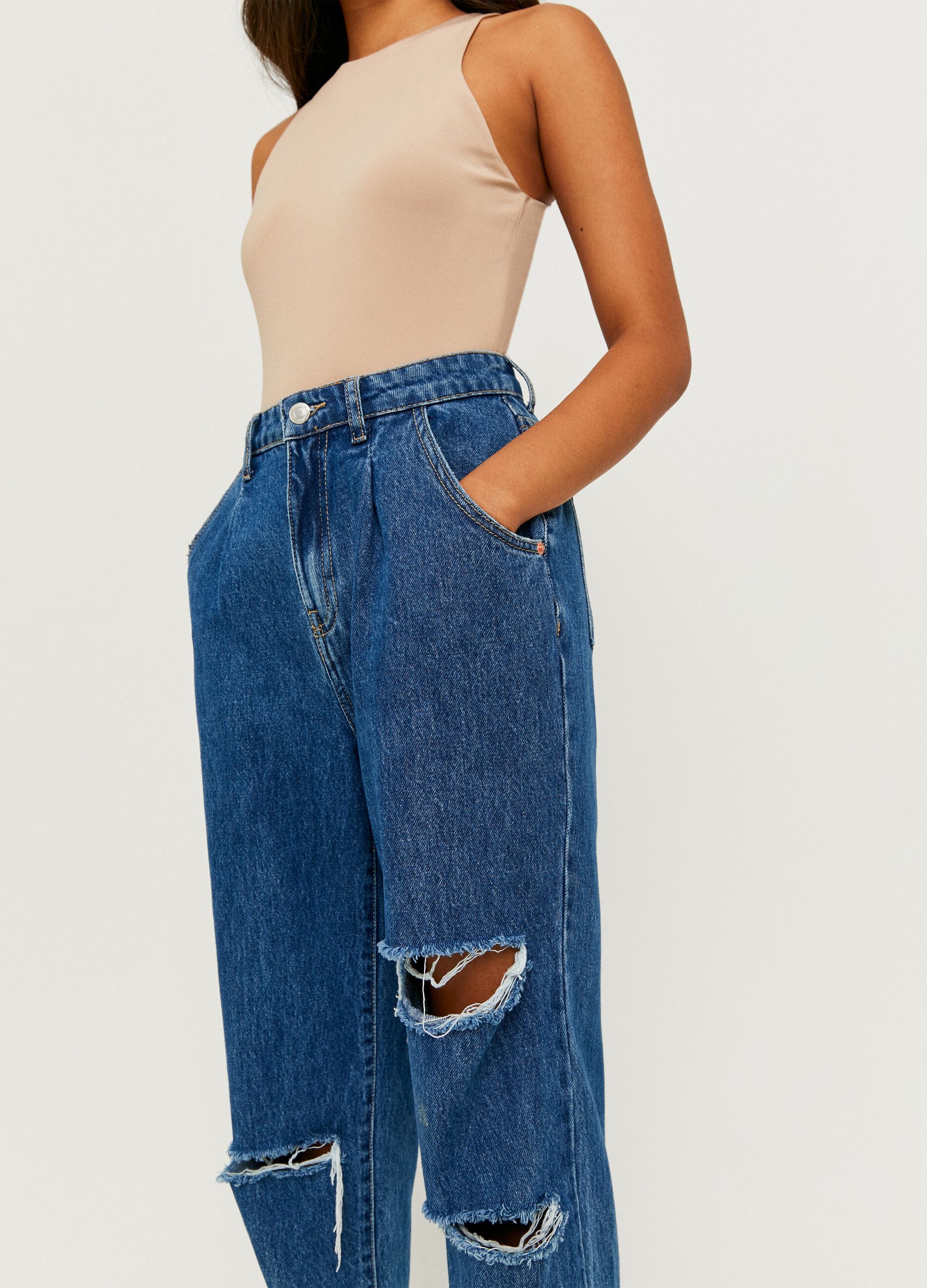 Slouchy jeans with rips