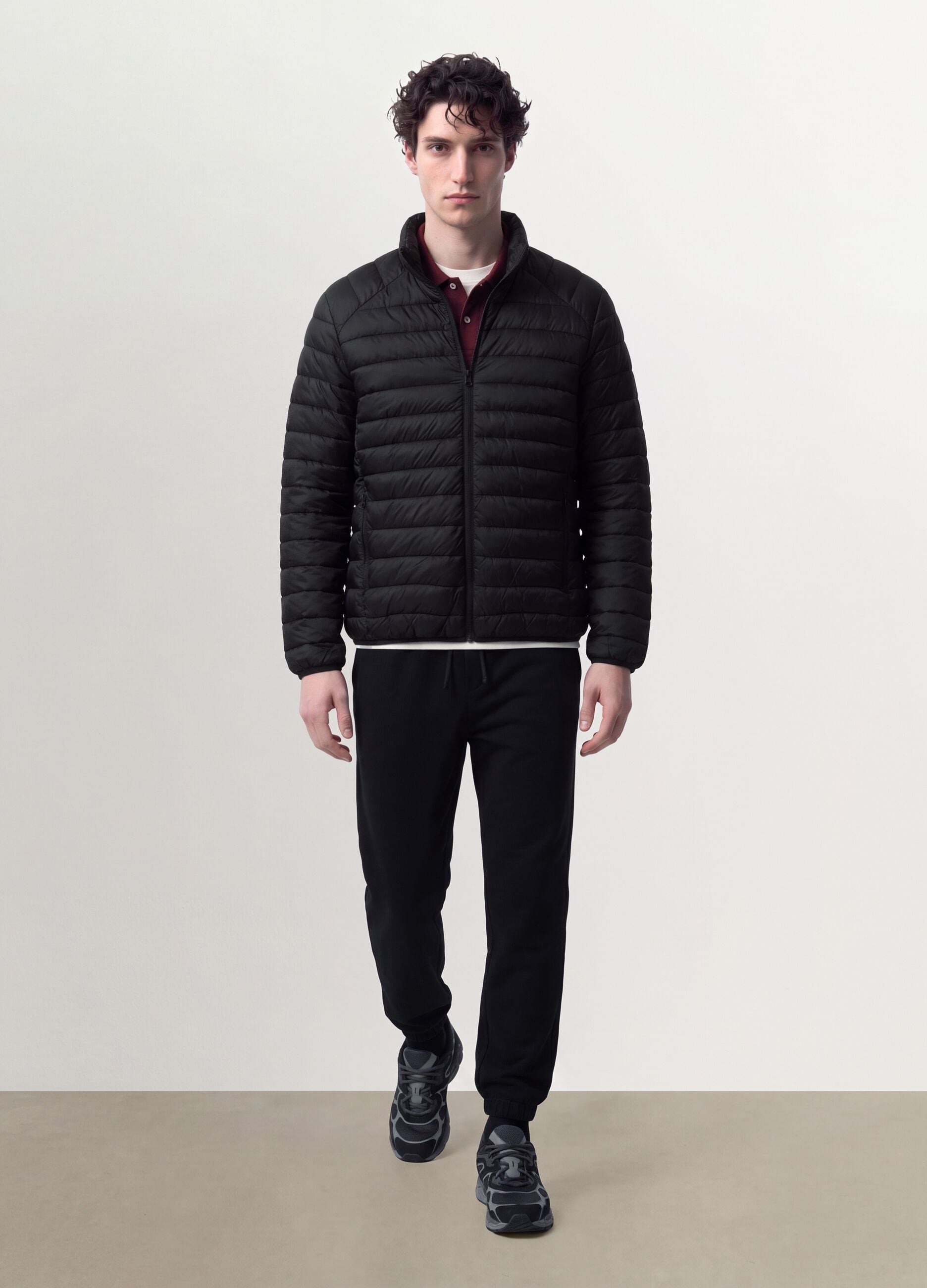 Schwarze Ultralight Steppjacke, Regular Fit, mit Reissverschluss