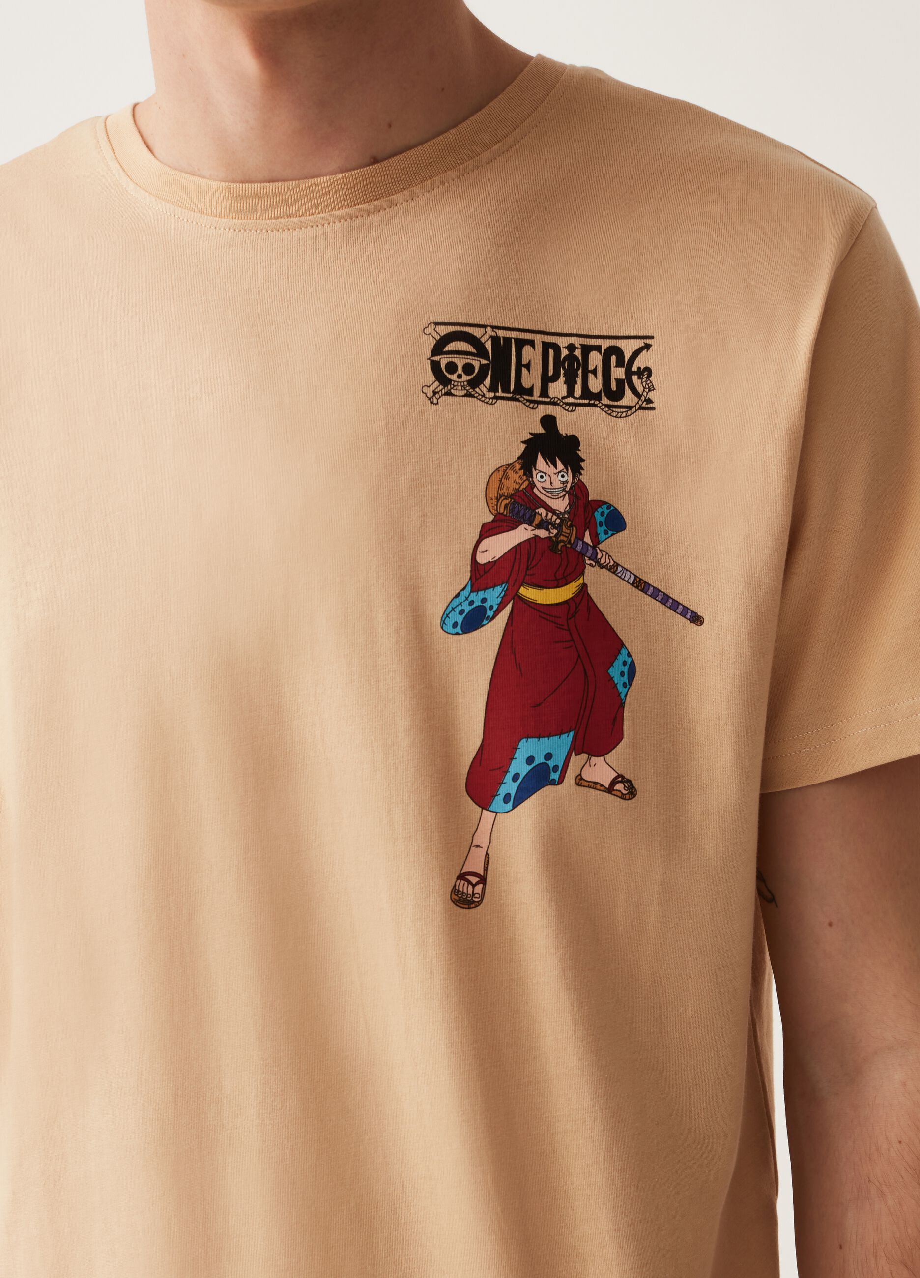 Camiseta estampado personajes One Piece