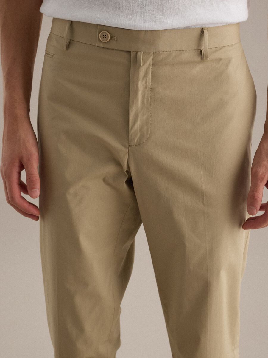 Beige regular-fit stretch cotton trousers_3