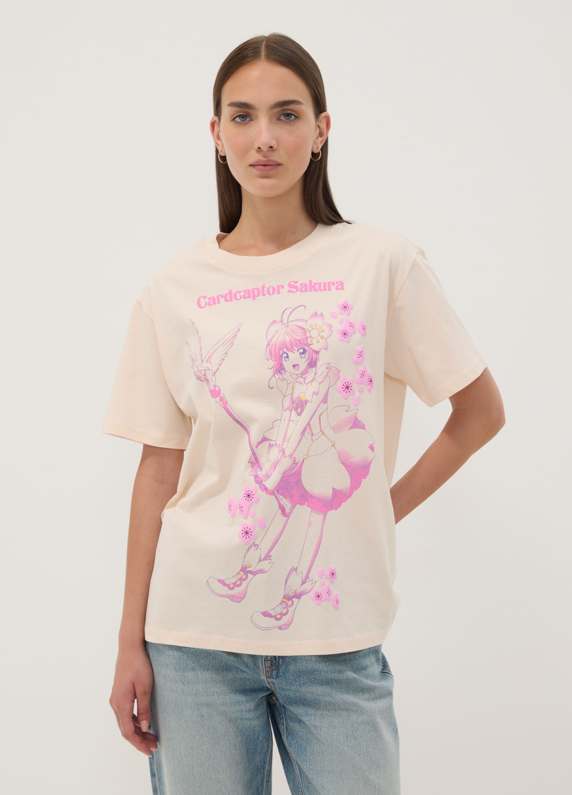 T-shirt rosa em algod&atilde;o puro com estampado frontal Sakura, corte regular