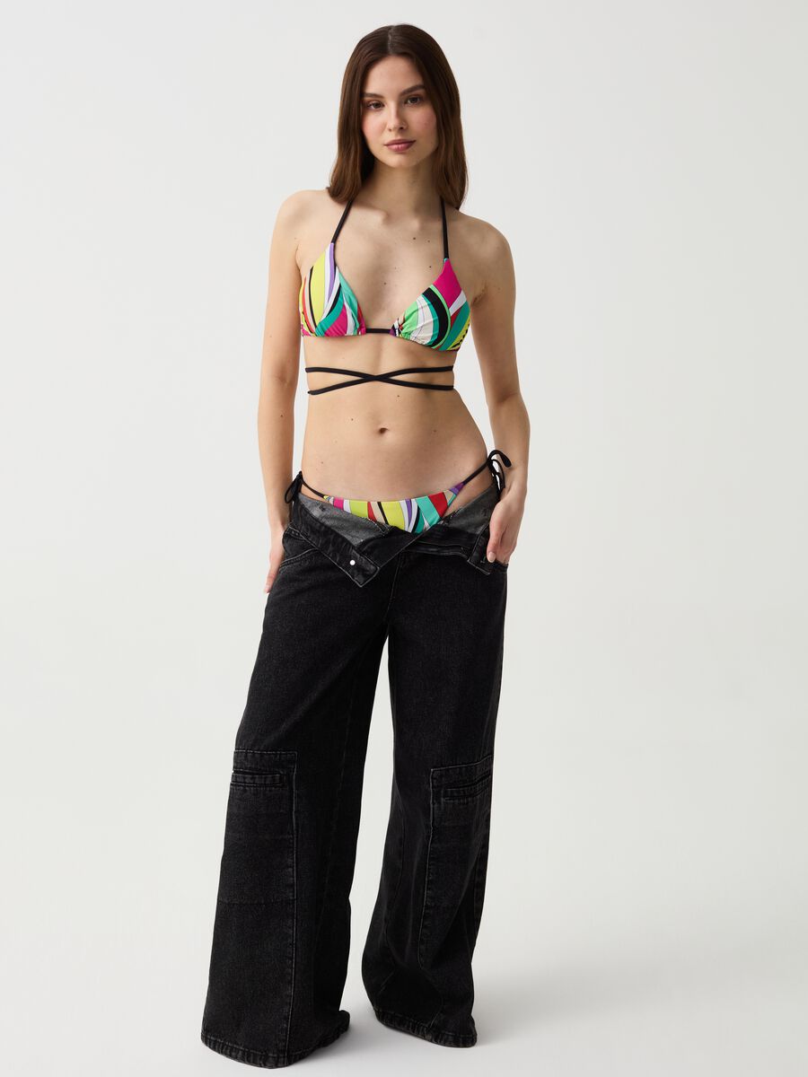 Triangle bikini top with multicoloured pattern_0