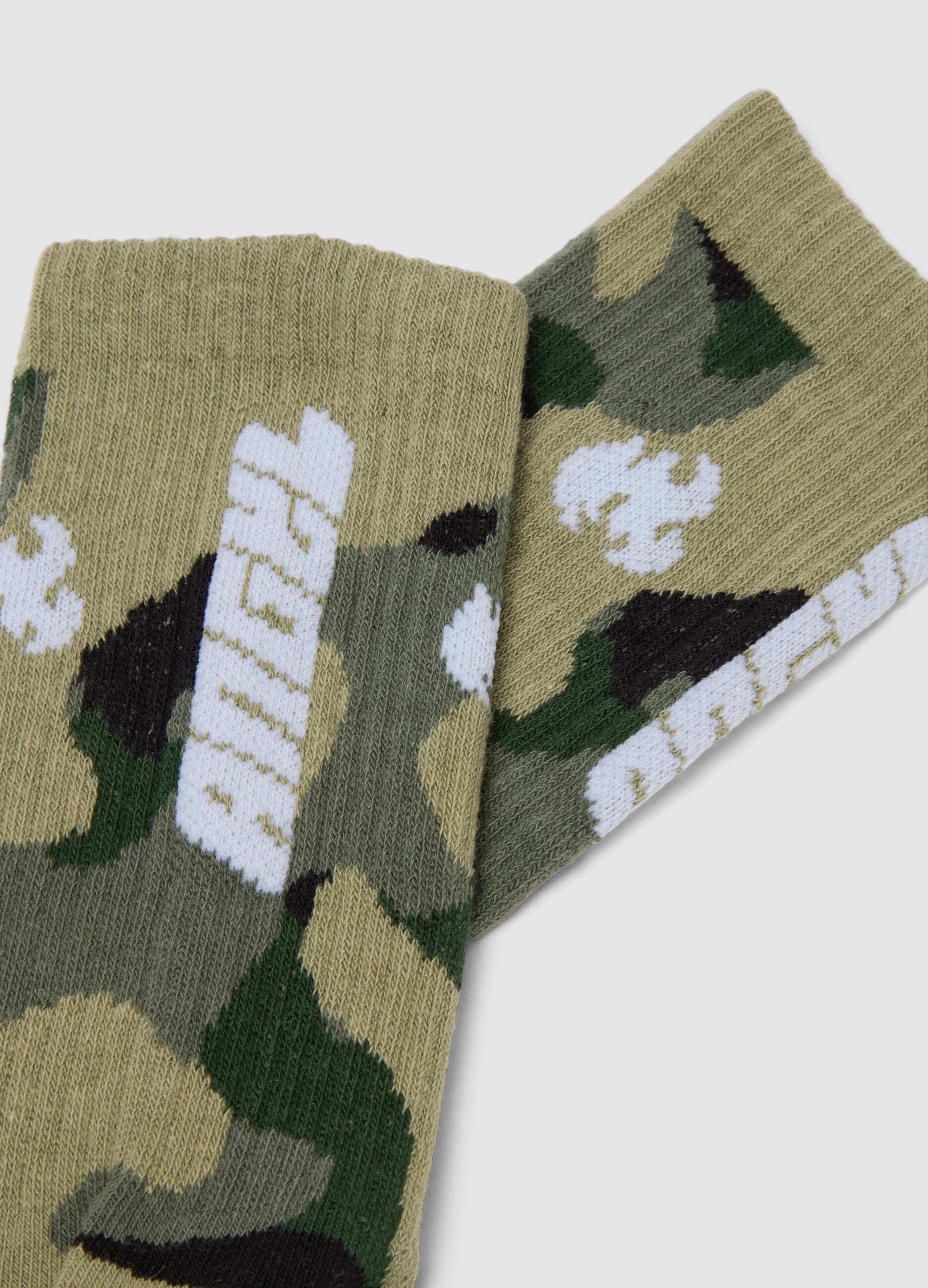 Chaussettes de sport vertes en coton stretch camouflage