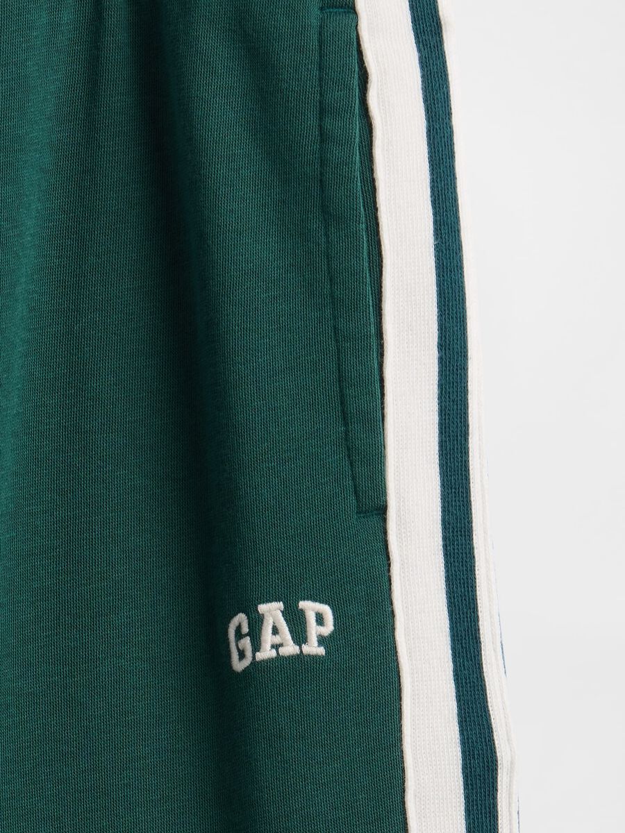 Green knitted trousers for children_4