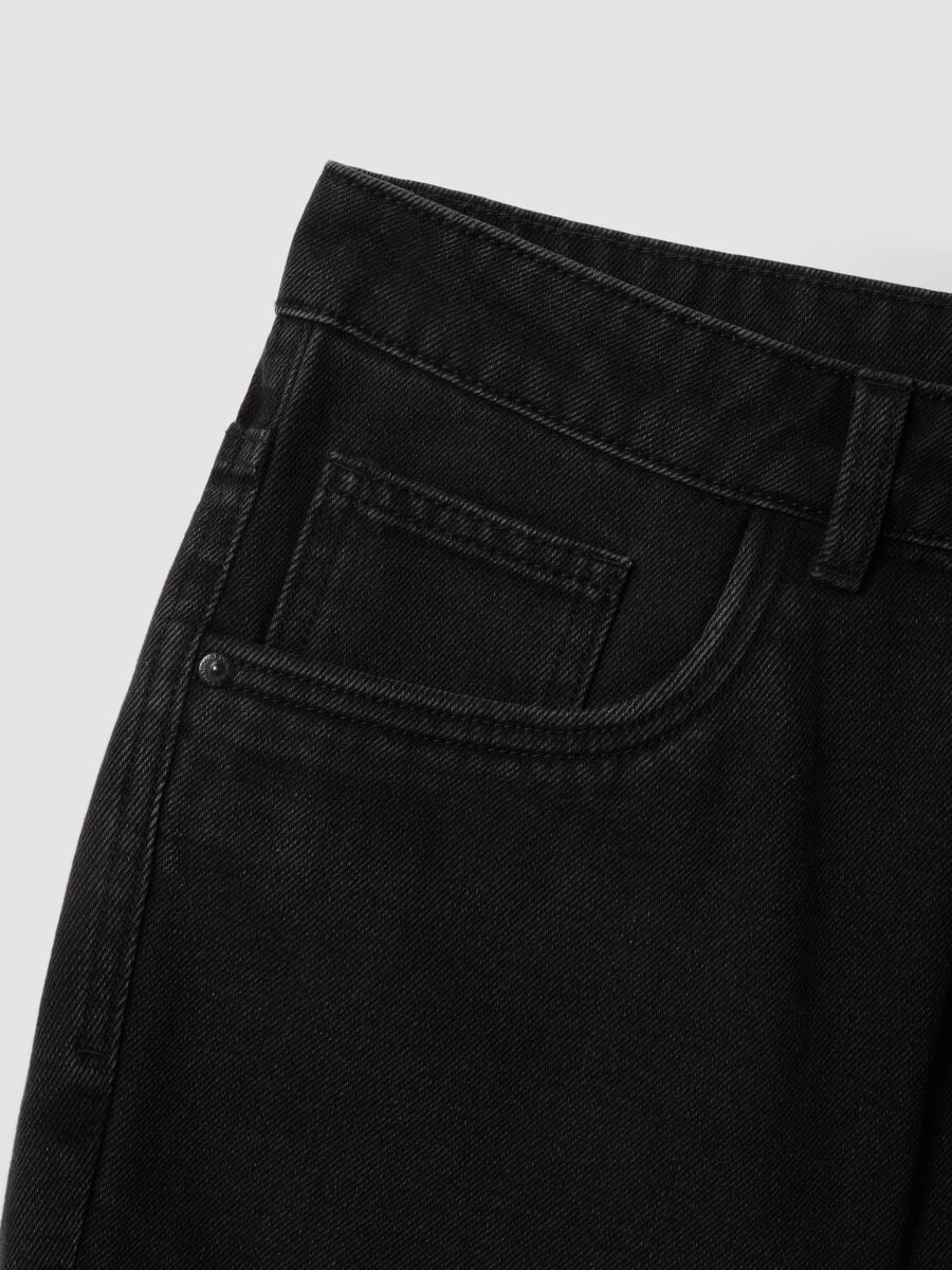 Black denim cotton blend slim fit shorts_5