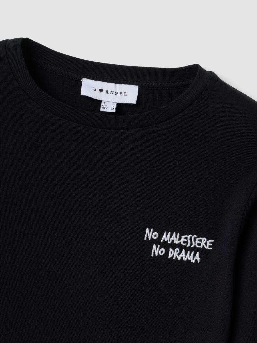 Black pure cotton T-shirt with chest lettering_1