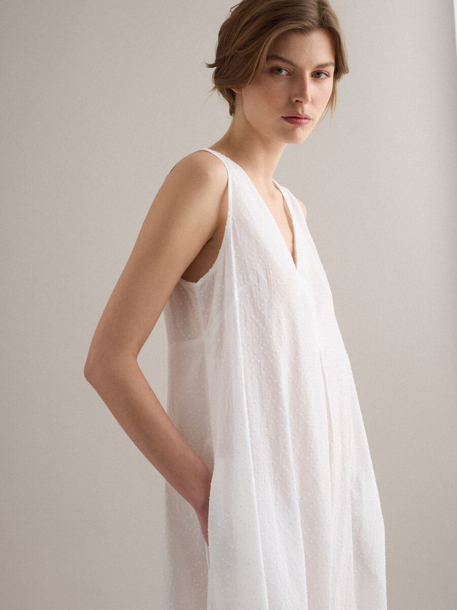 Wei&szlig;es Maxi-Kleid aus reiner Baumwolle_2