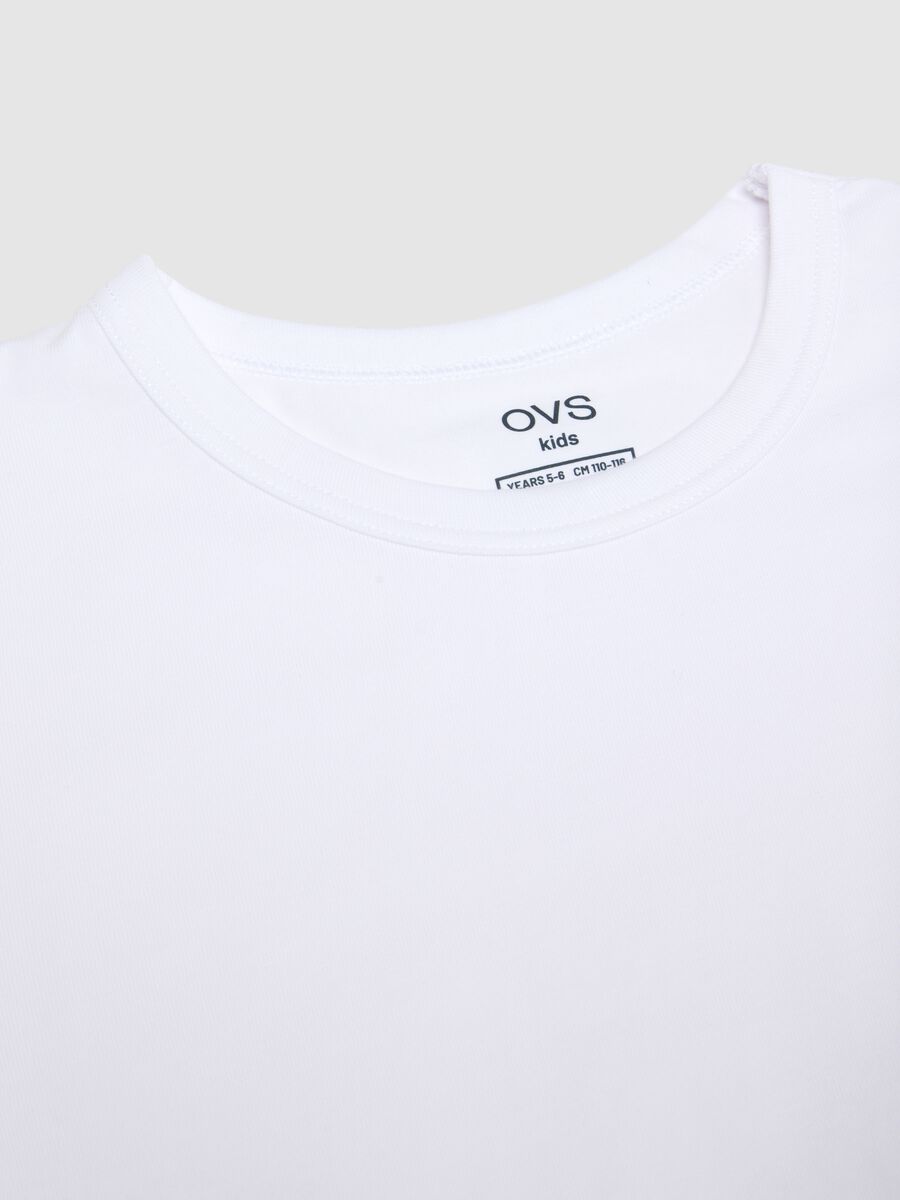 Lot de deux t-shirts en coton stretch blanc pour enfants, coupe r&eacute;guli&egrave;re_3