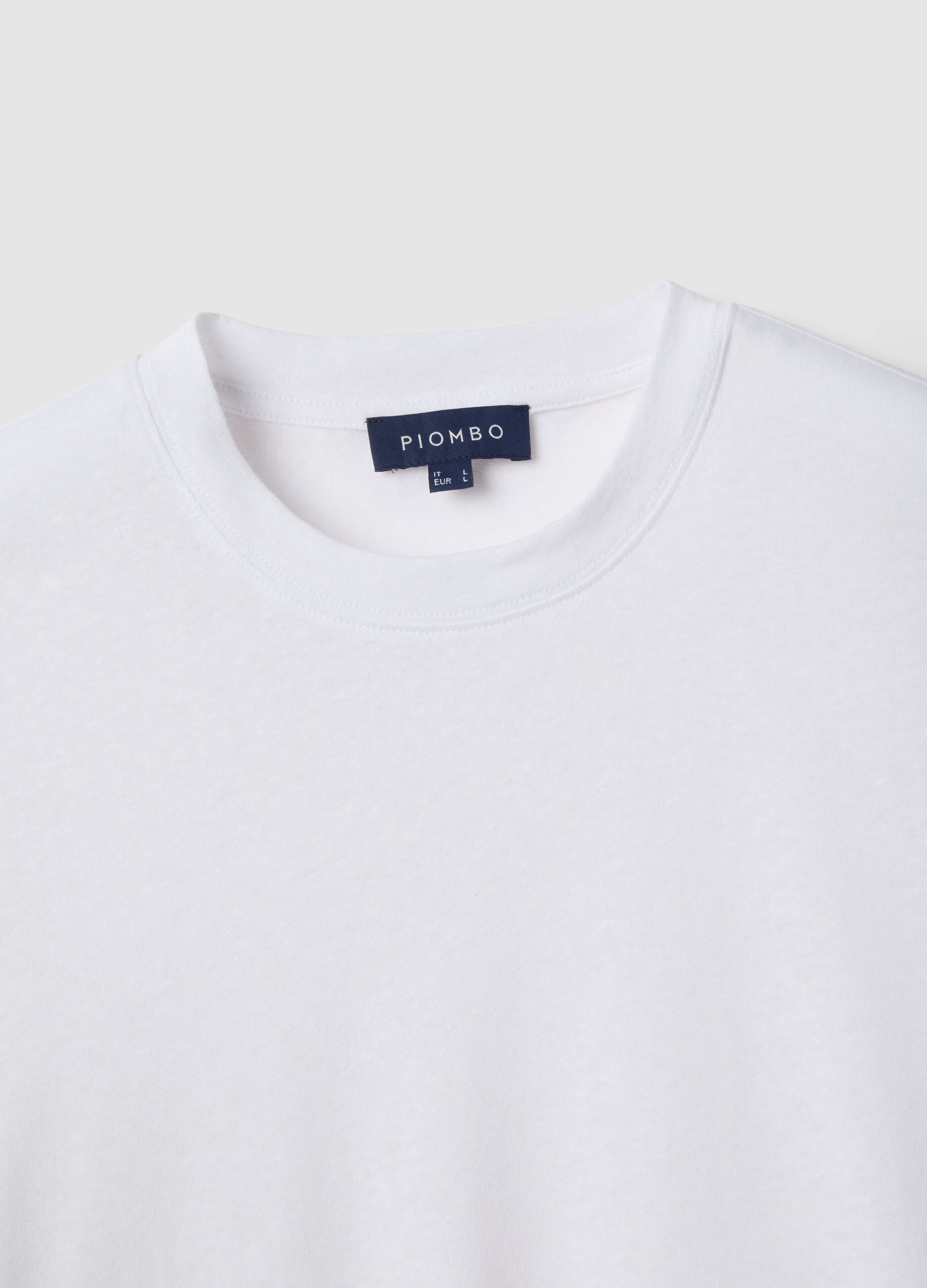 &Lambda;&epsilon;&upsilon;&kappa;ό t-shirt &kappa;&alpha;&nu;&omicron;&nu;&iota;&kappa;ή&sigmaf; &epsilon;&phi;&alpha;&rho;&mu;&omicron;&gamma;ή&sigmaf; &alpha;&pi;ό &mu;&epsilon;ί&gamma;&mu;&alpha; &lambda;&iota;&nu;ό &kappa;&alpha;&iota; &beta;&alpha;&mu;&beta;ά&kappa;&iota;