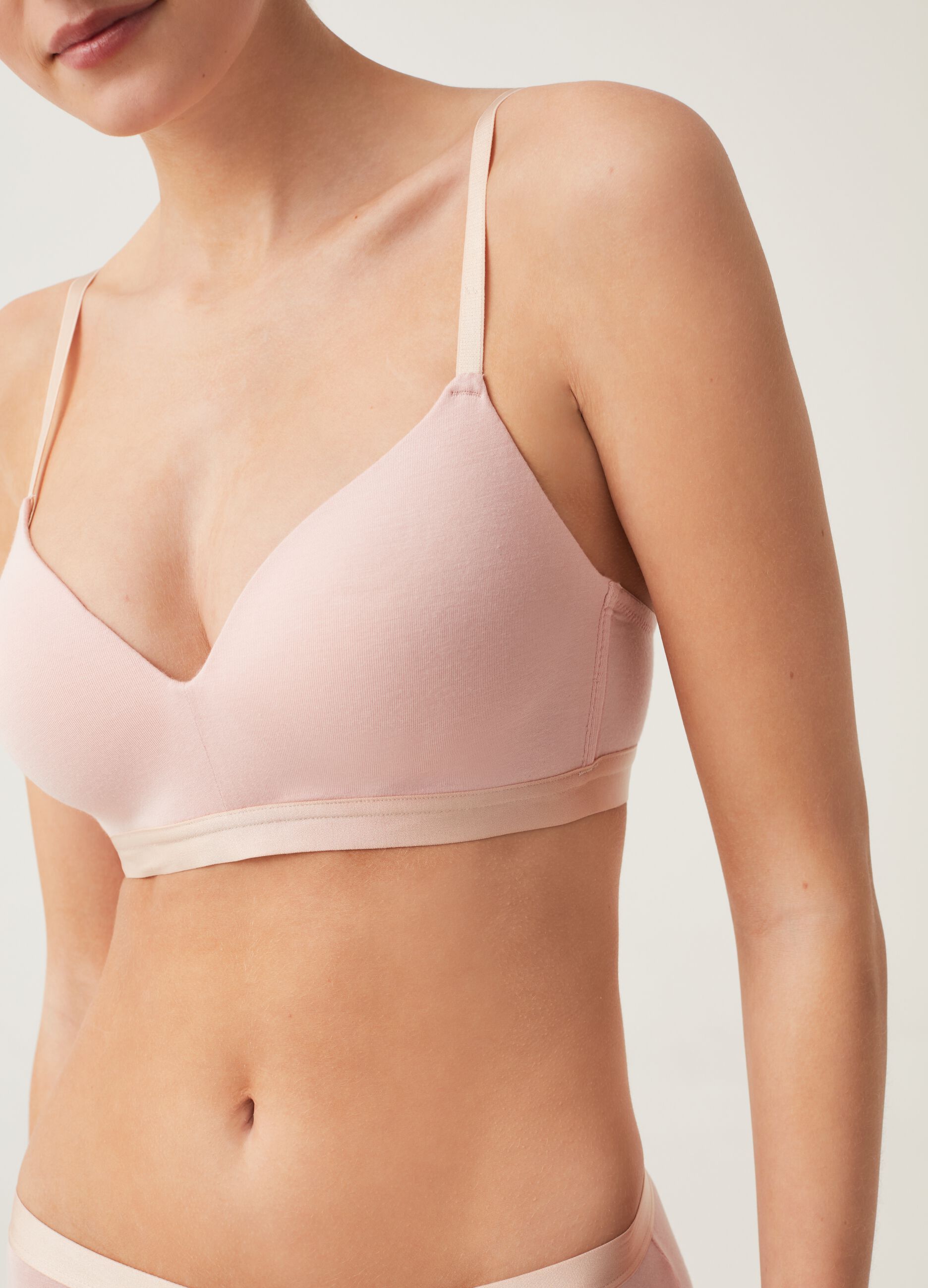 Woman's Baby Pink Nicole bra with Lift effect, without underwire