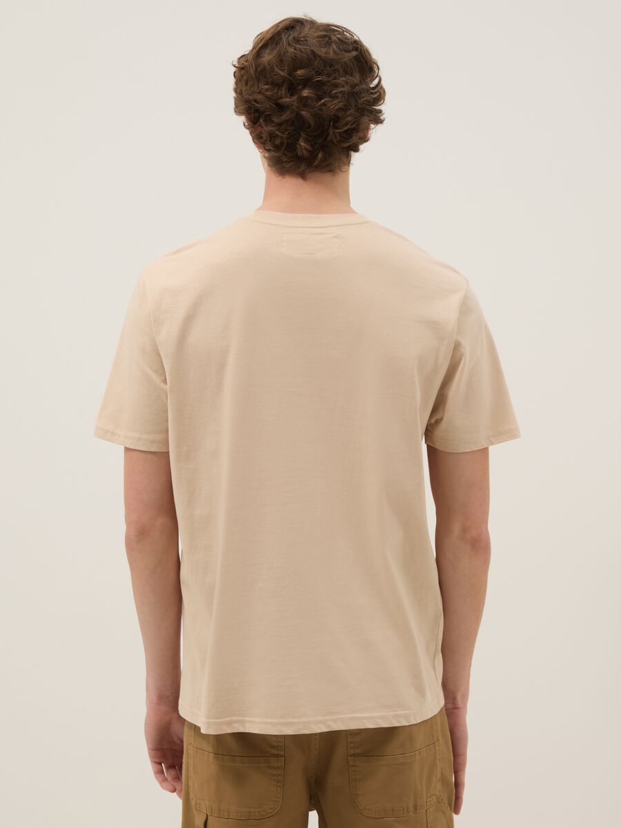 Beige T-Shirt aus reiner Baumwolle im Regular Fit mit Druck_2