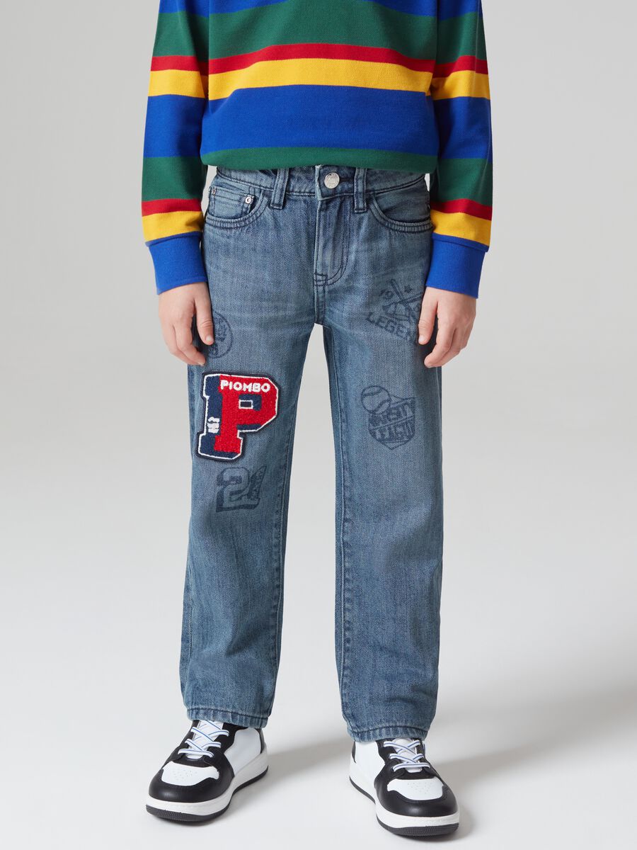 Five-pocket jeans with patch and print_1
