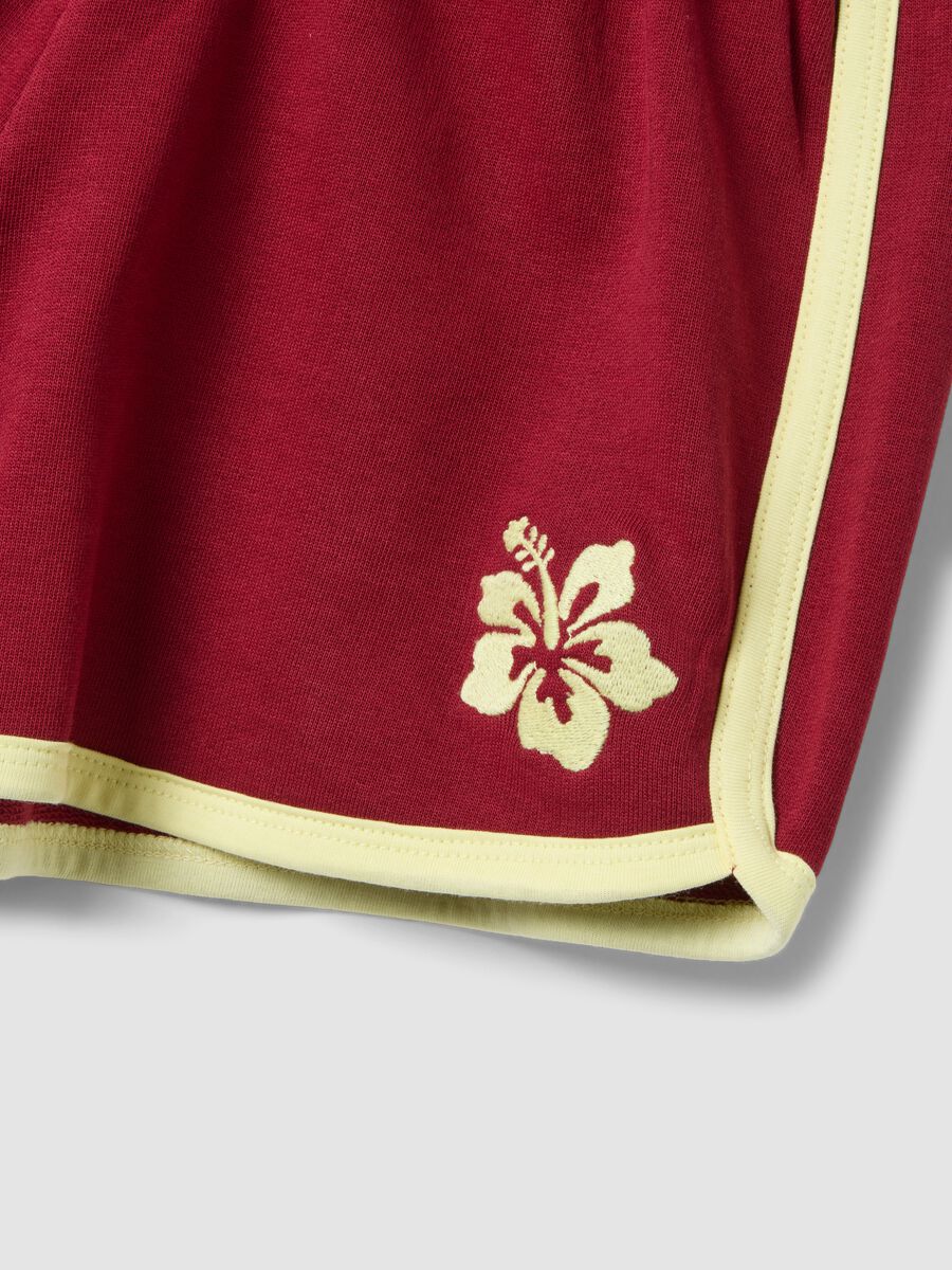 Red pure cotton shorts with elasticated waist, regular fit_5