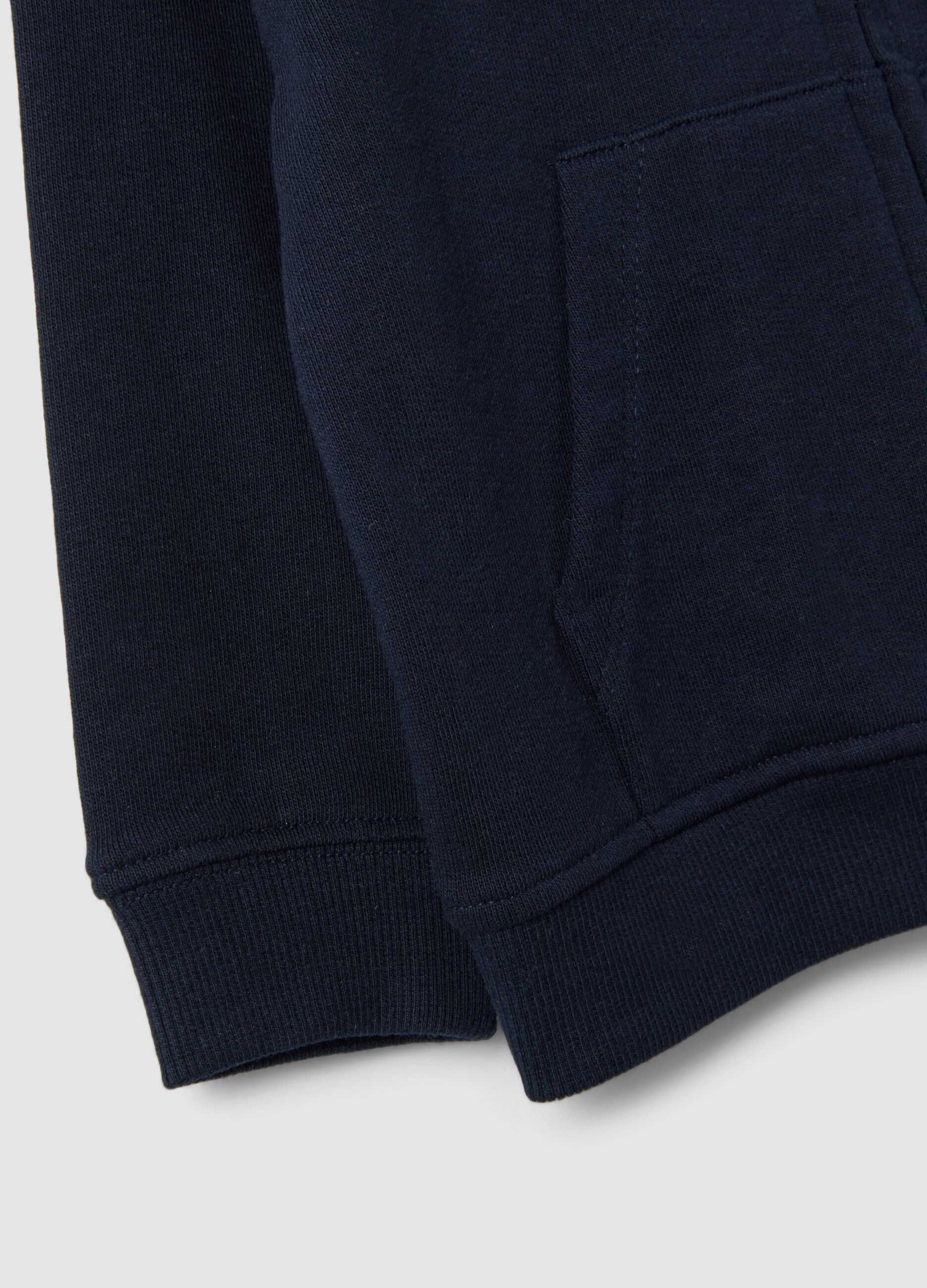 Sweatshirt azul com capuz em puro algod&atilde;o org&acirc;nico, corte regular para beb&eacute; menino