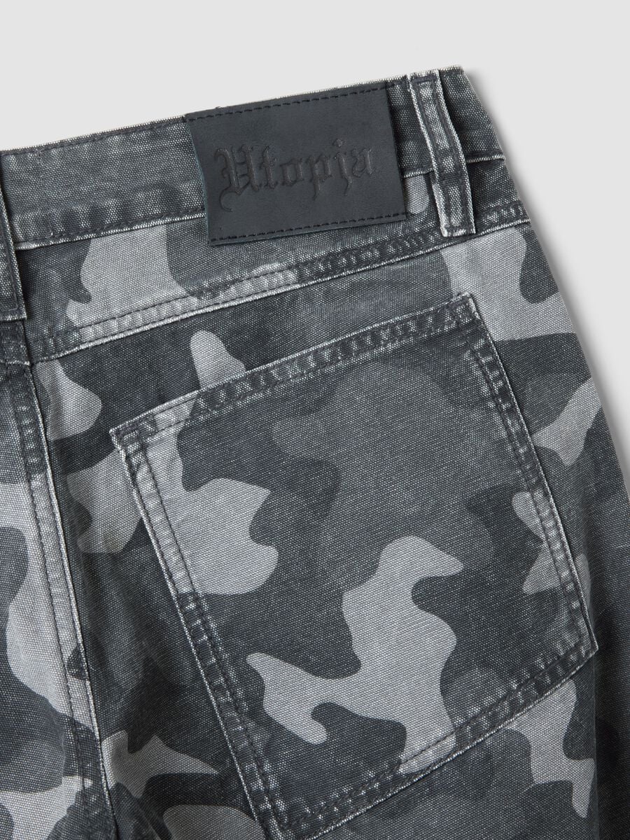 Dark Camo Wide-Leg Denim_8