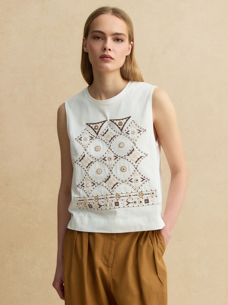 Wei&szlig;es Baumwoll-Tanktop im Regular Fit mit Stickereien_0