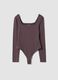 Body marrone in tessuto elasticizzato con Scollo madonna_5