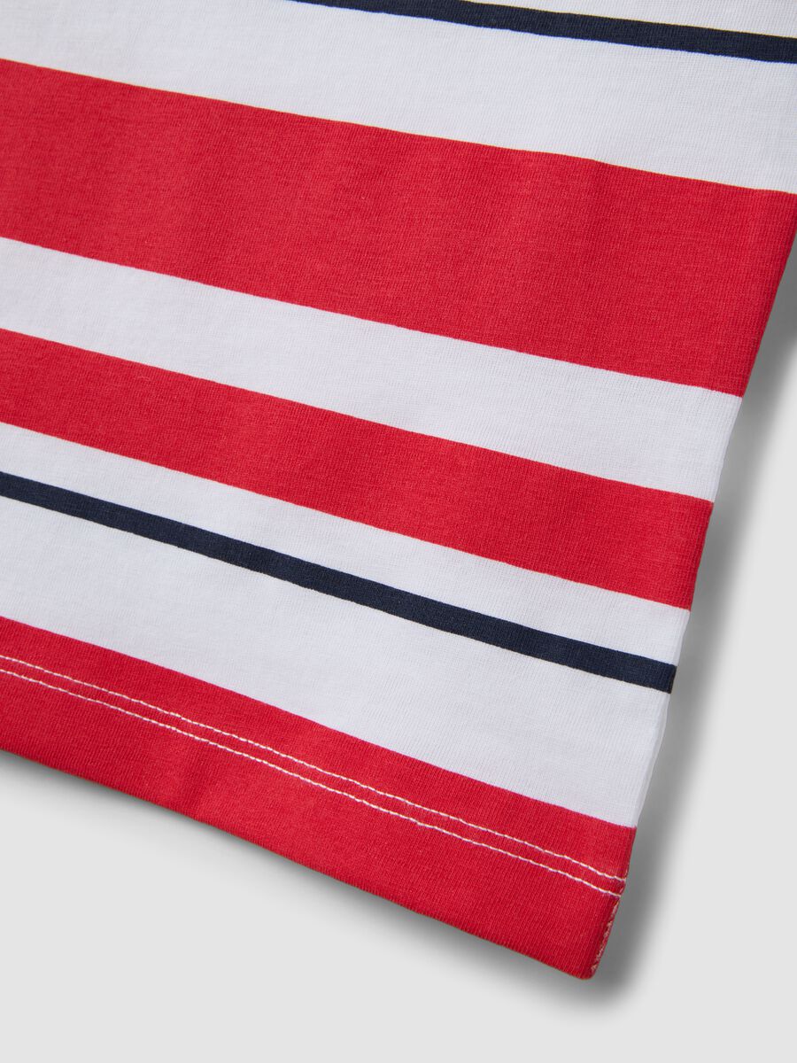 Boys' white vest with red stripes in pure cotton, regular fit_3