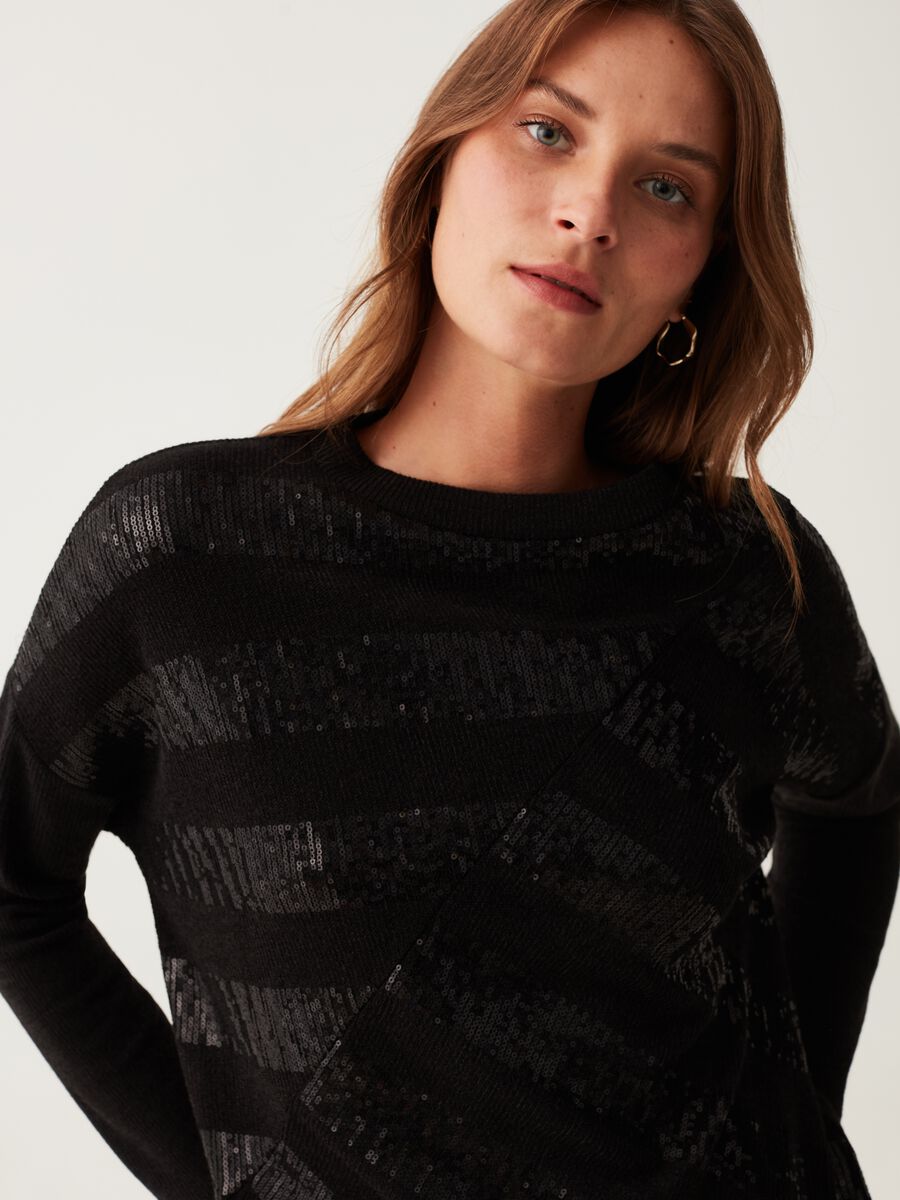 Long-sleeved T-shirt with sequins_1