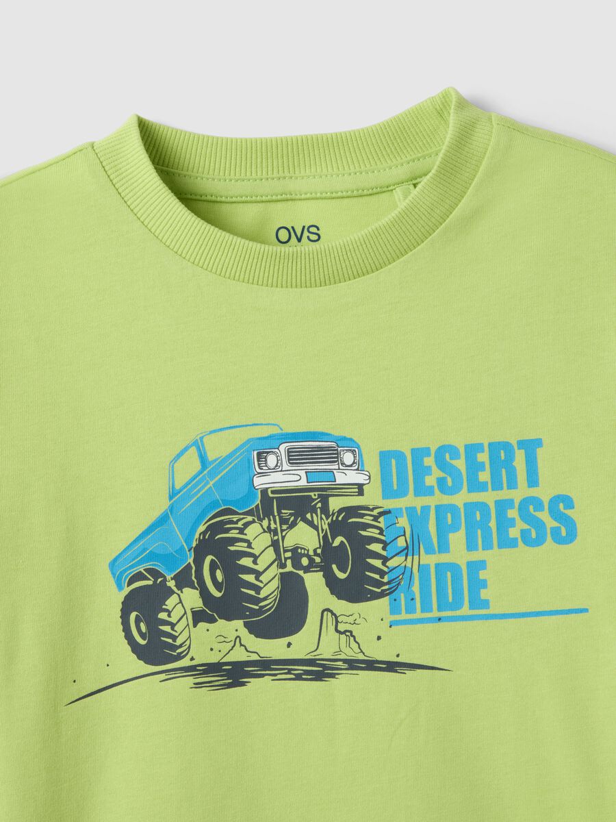 Green pure cotton regular fit T-shirt for kids with print_2