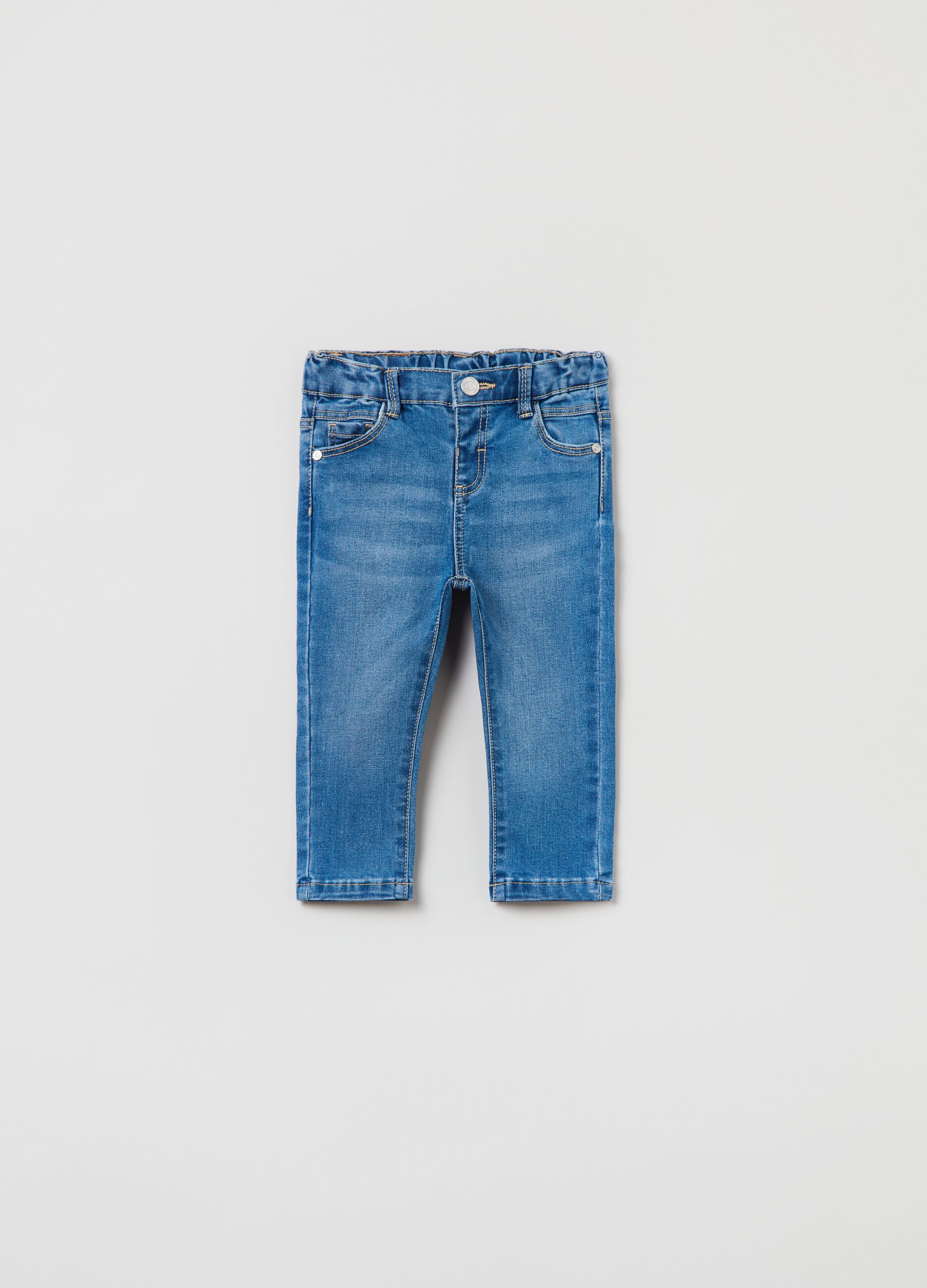 Five-pocket jeans.