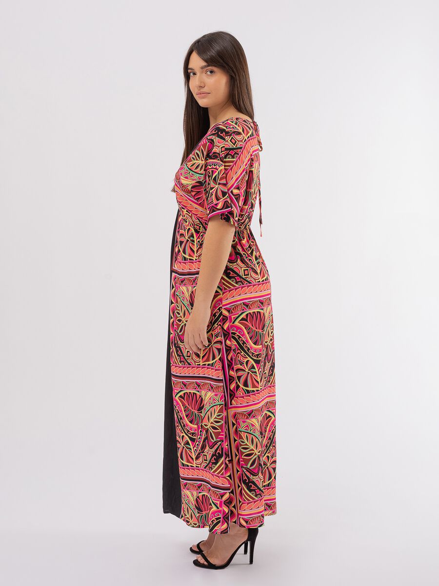 Curvy long dress with tropical print_1