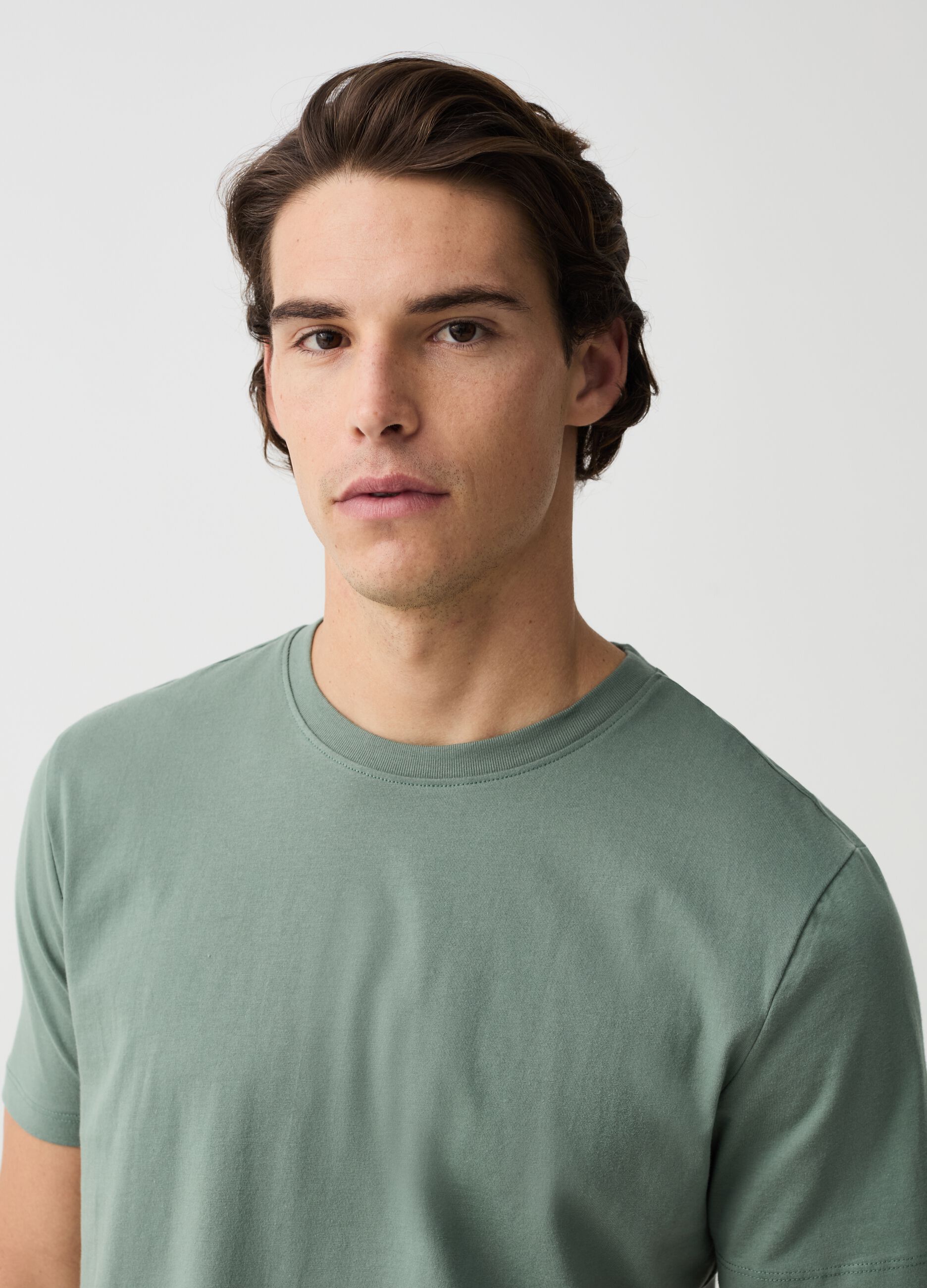 Camiseta de algodón orgánico cuello redondo