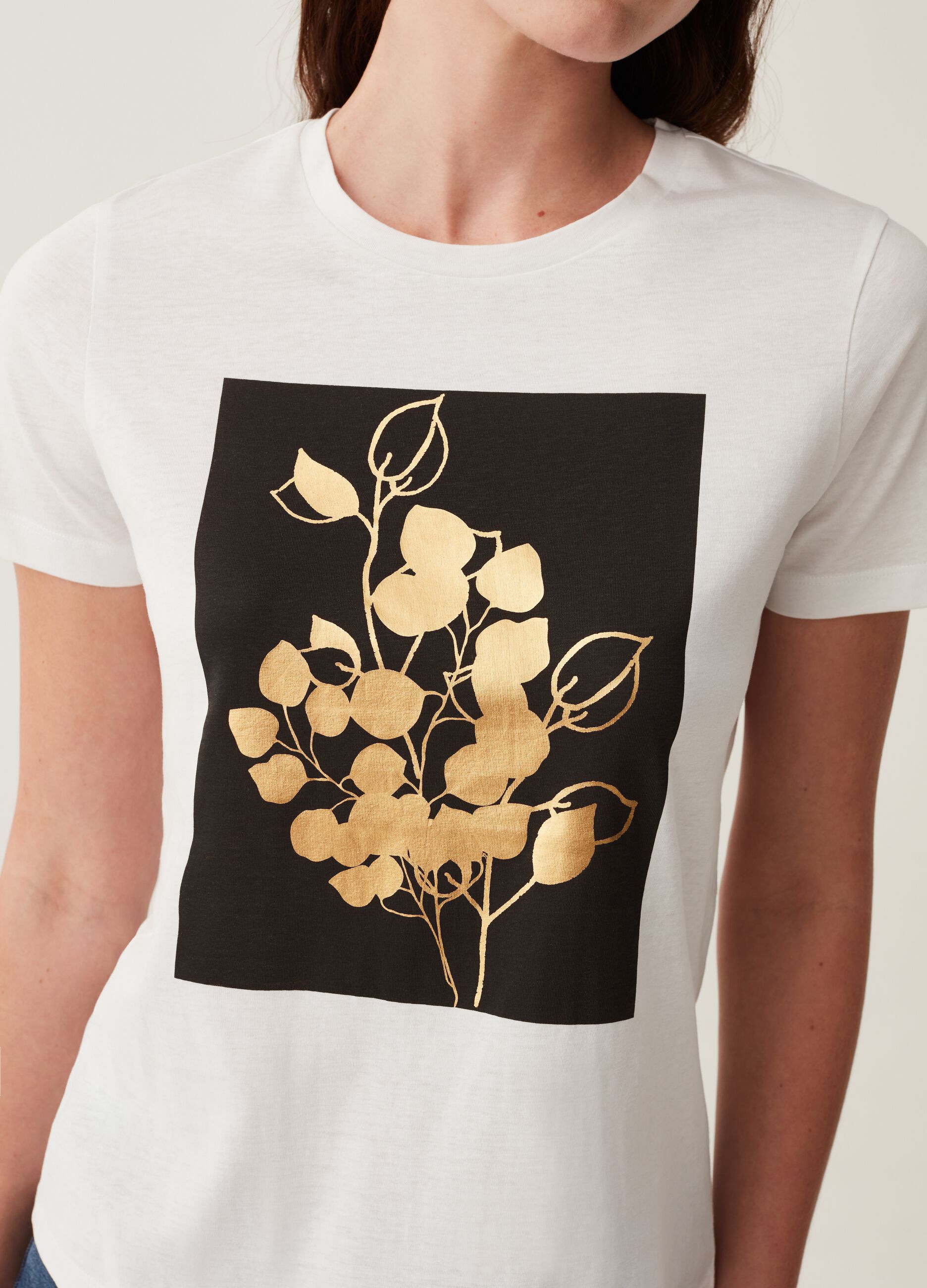 T-shirt with foliage foil print_1