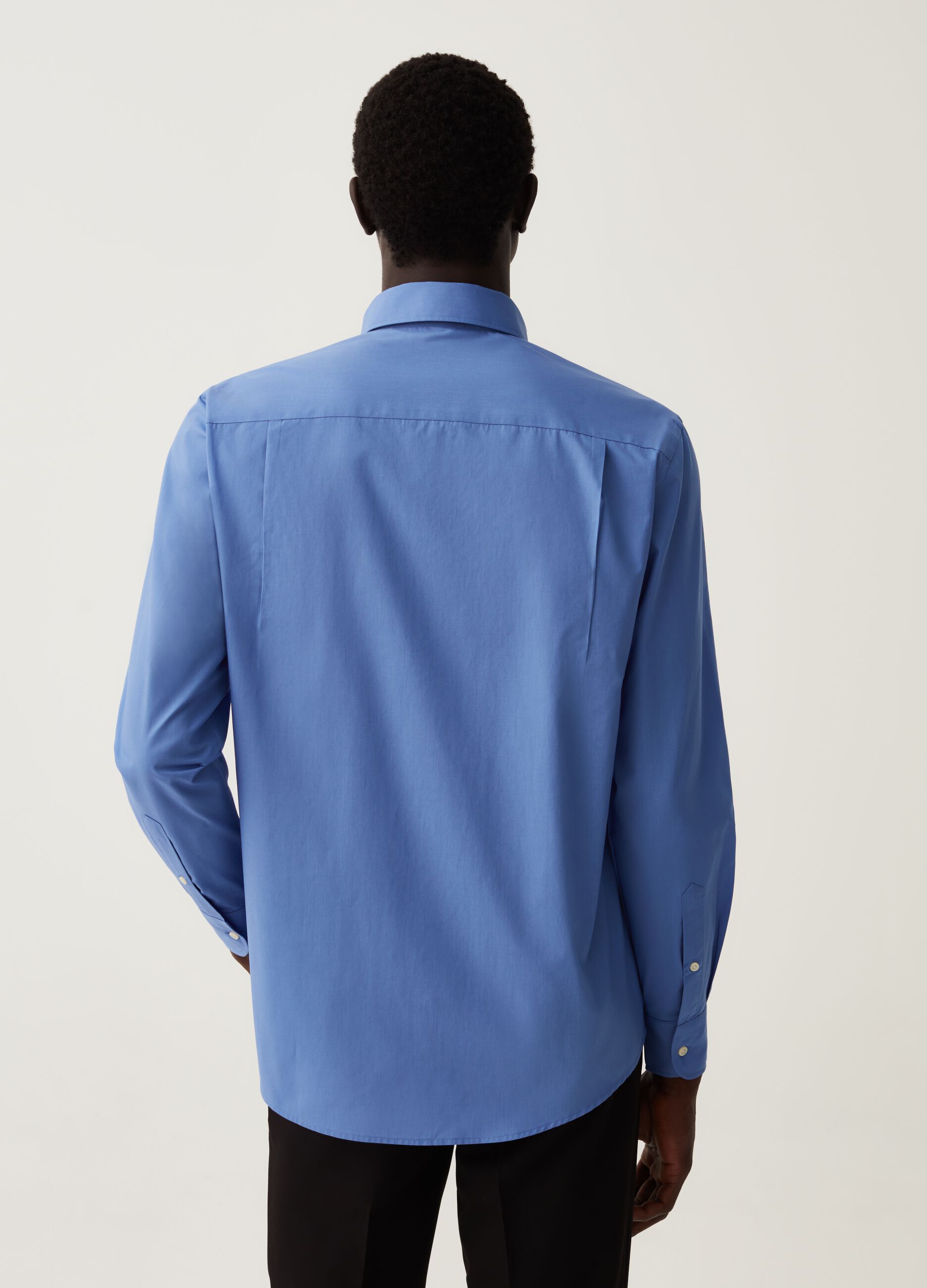 Regular-fit button-down shirt with pocket_2