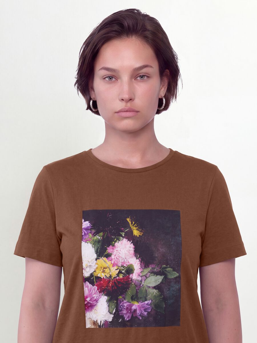 Brown pure cotton T-shirt with floral print, regular fit_2