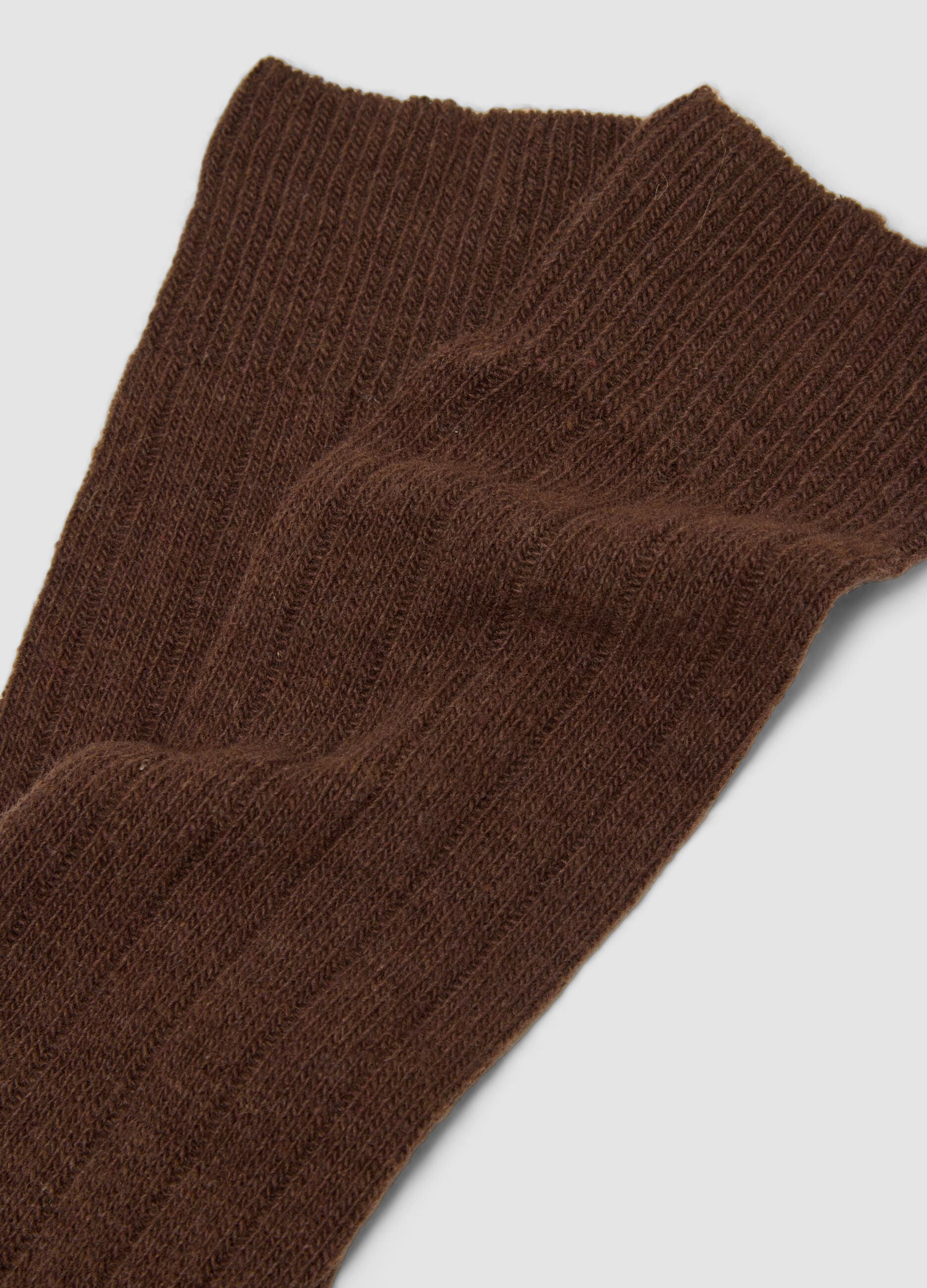Calze midi marroni in lana, viscosa e cashmere elasticizzati