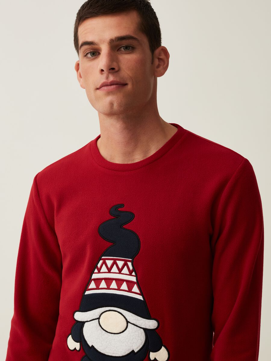 Fleece pyjamas with Christmas gnome embroidery_1