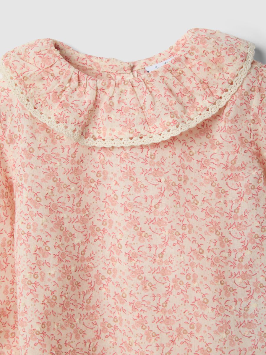 Girls' regular fit multicolor pure cotton blouse with flowers_2