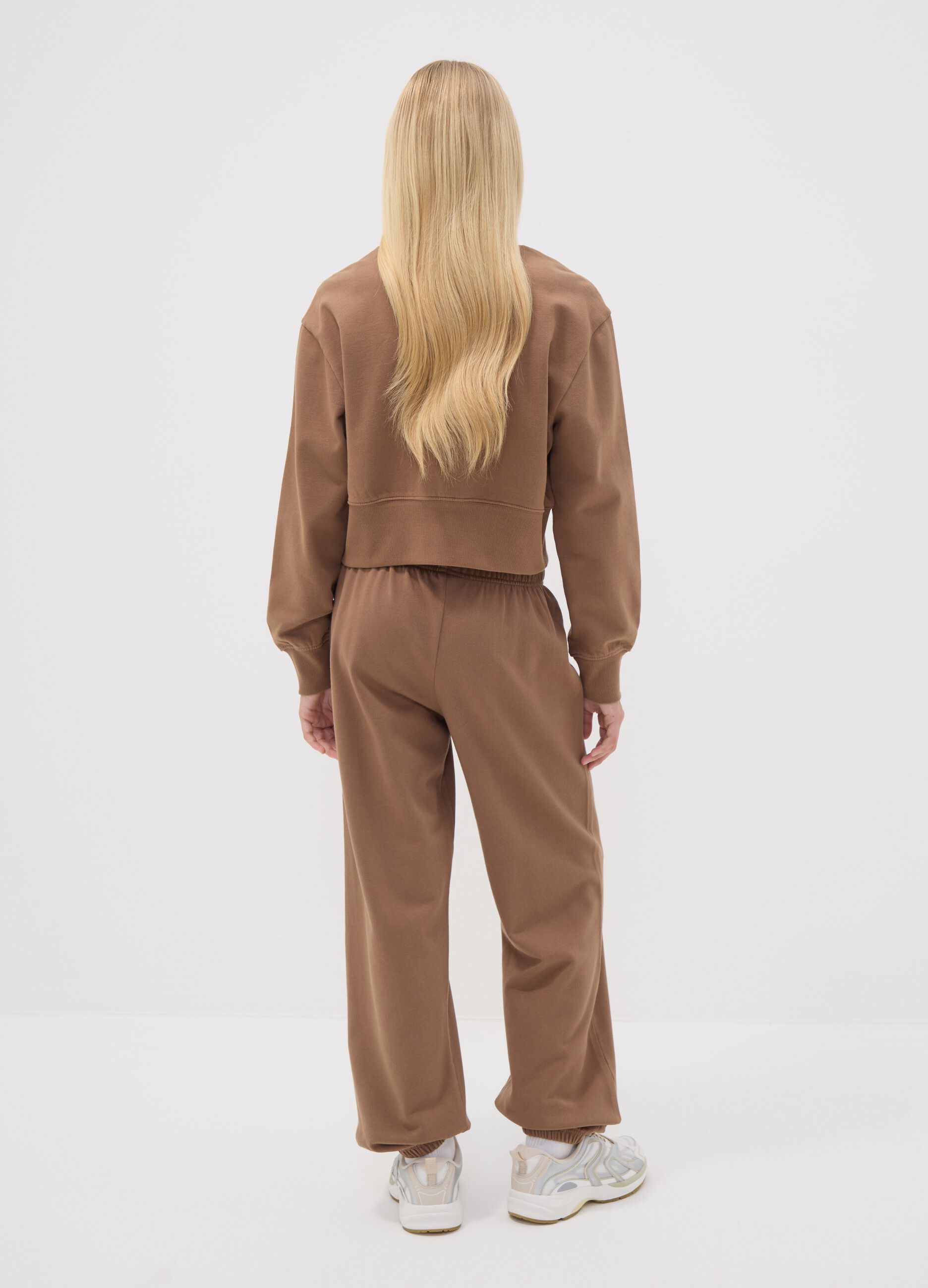 Brown jogger trousers in organic cotton and viscose blend for girls