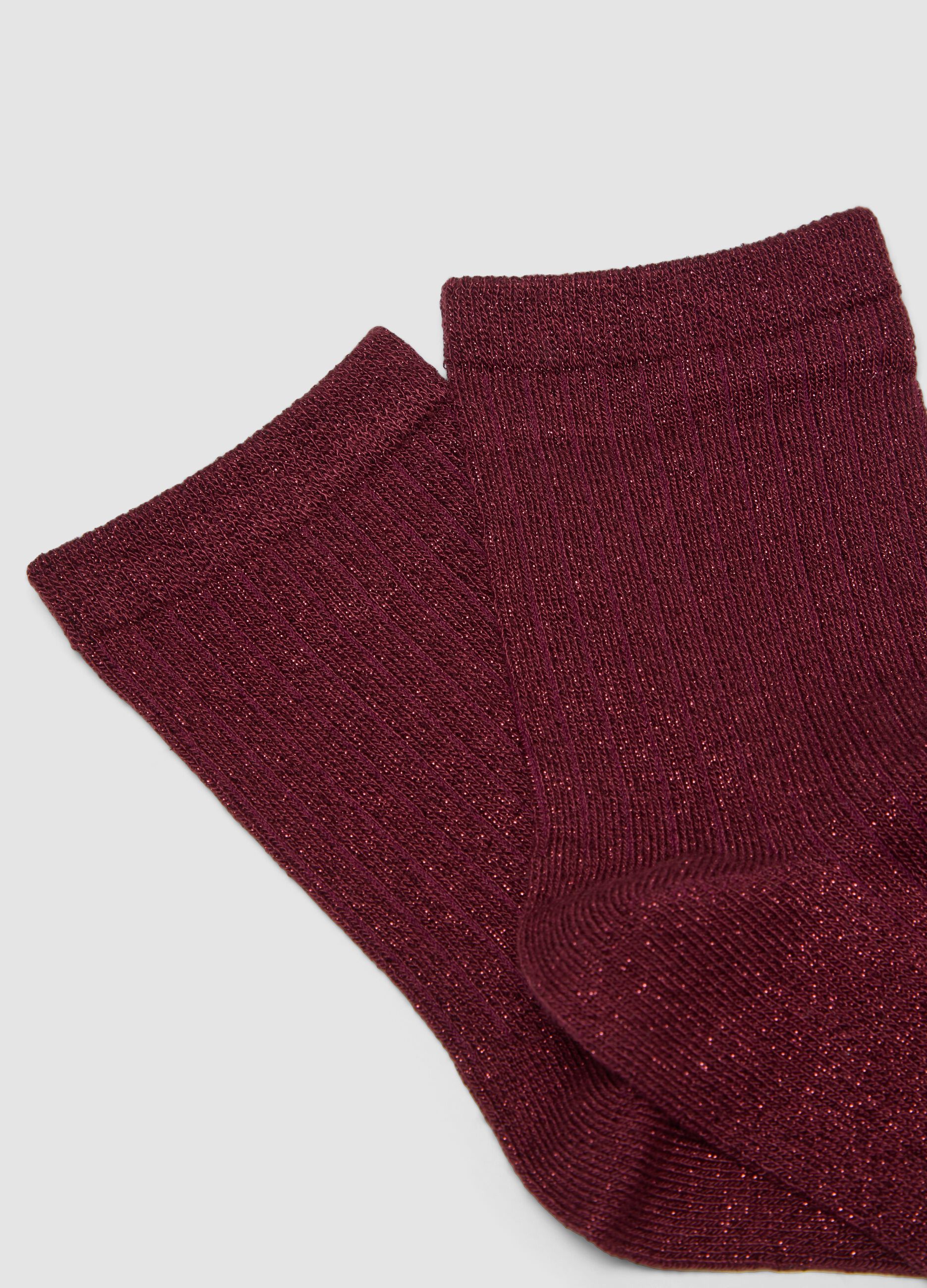 Rote Stretch-Socken mit Lurexgarn